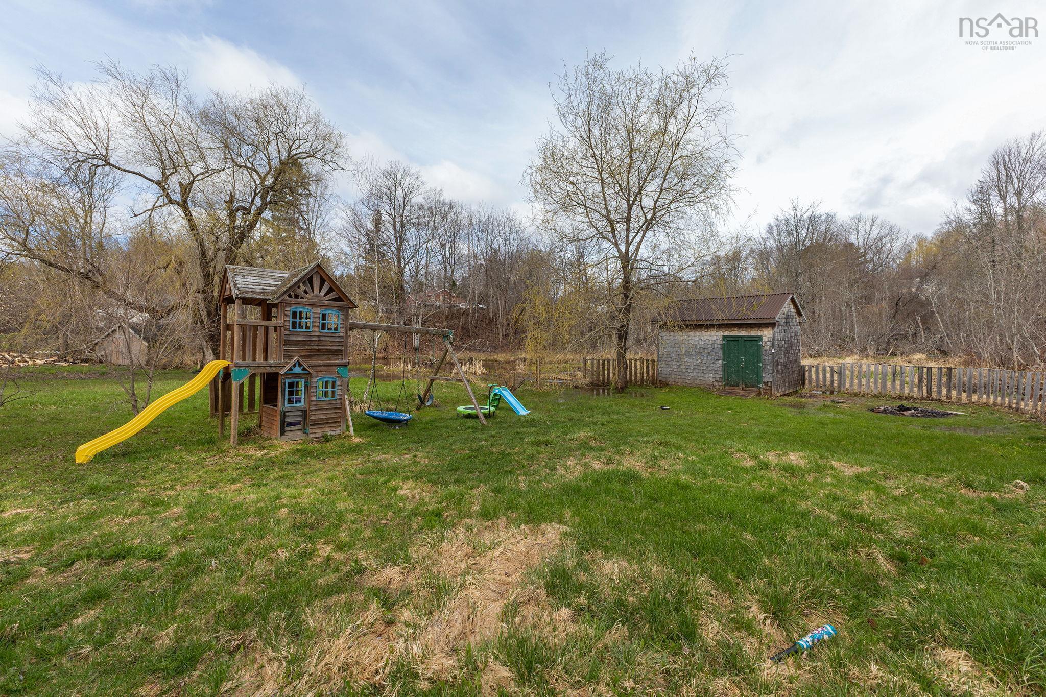 View image 32