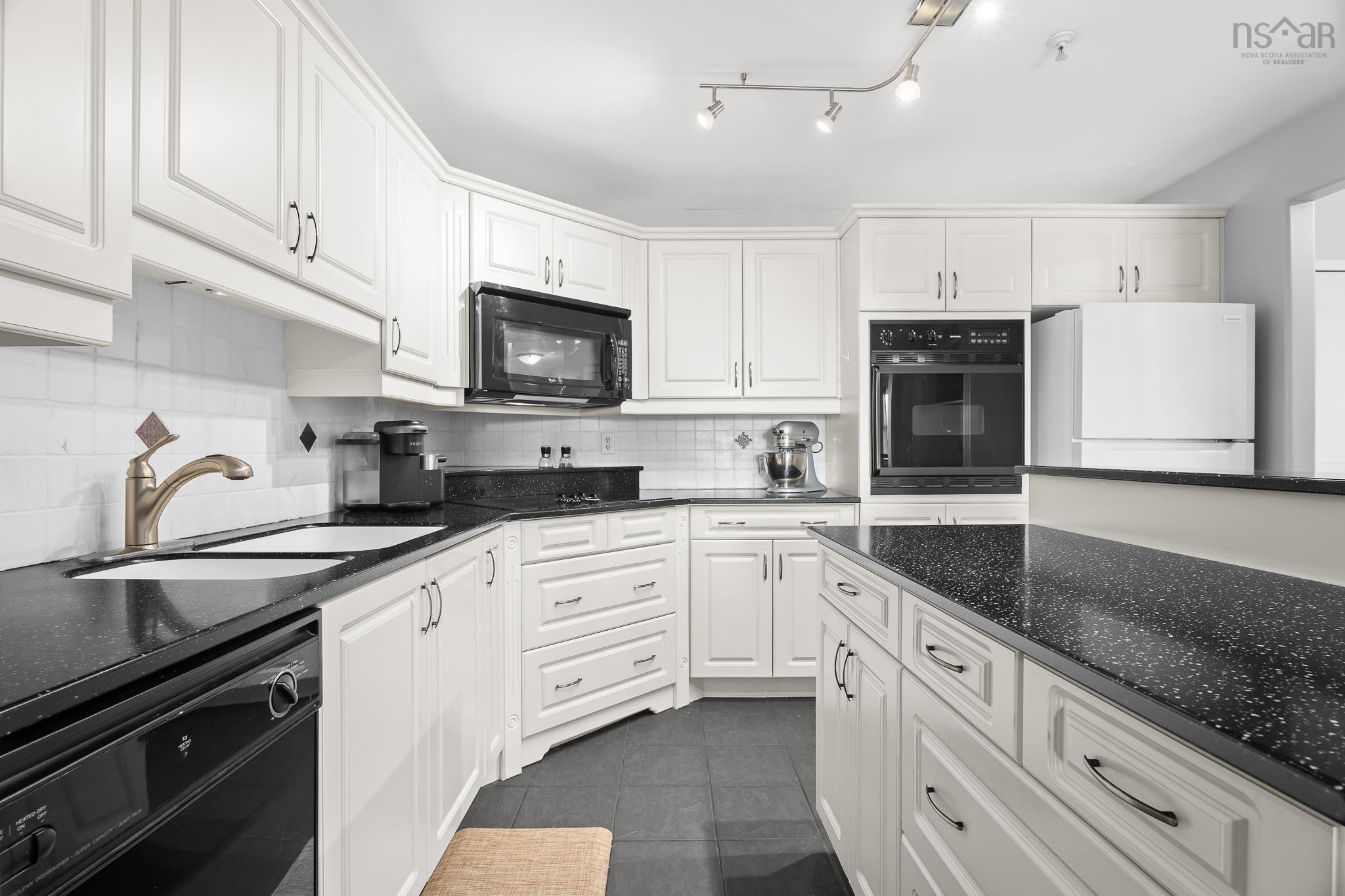 View image 19