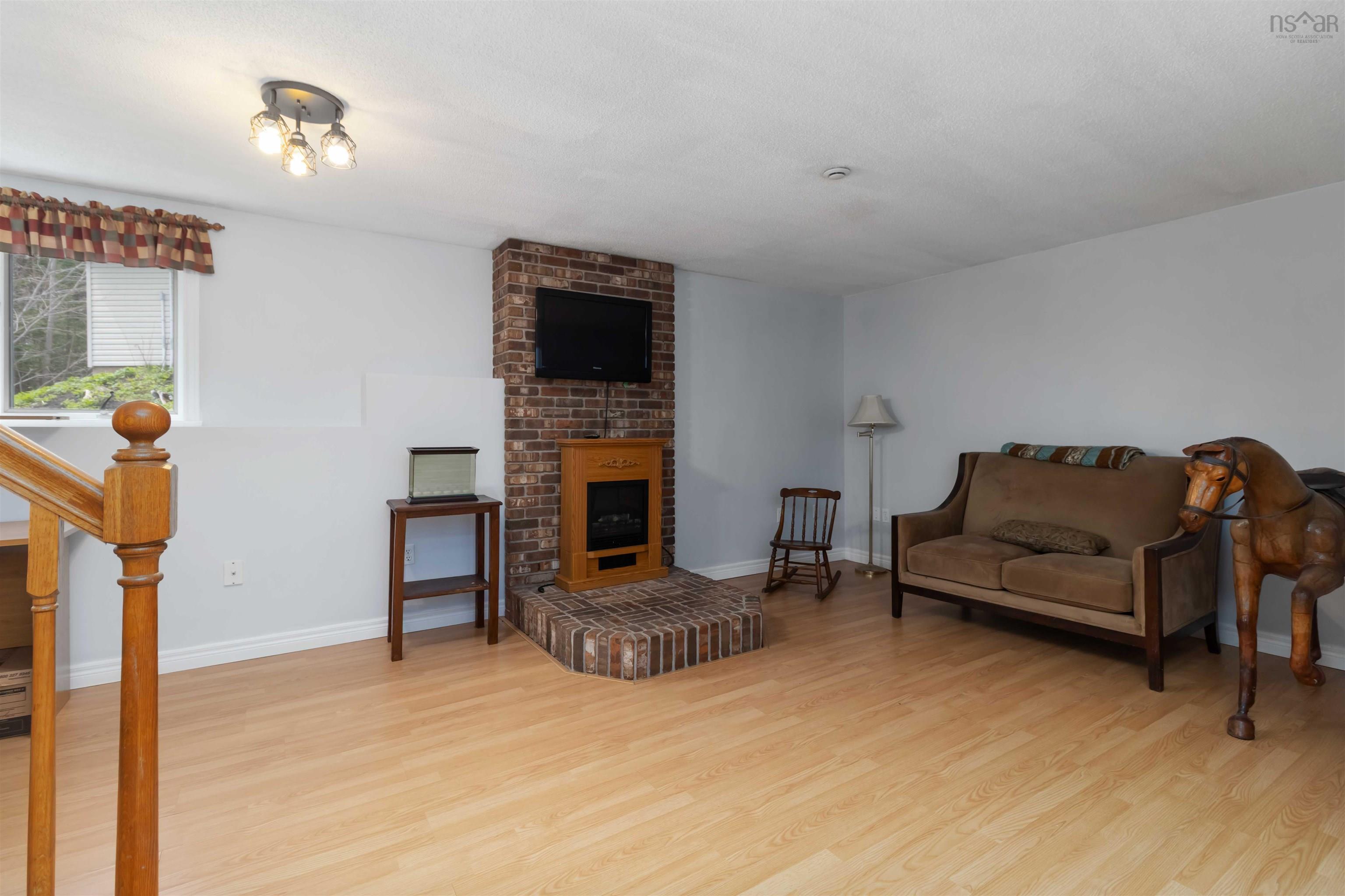 View image 18