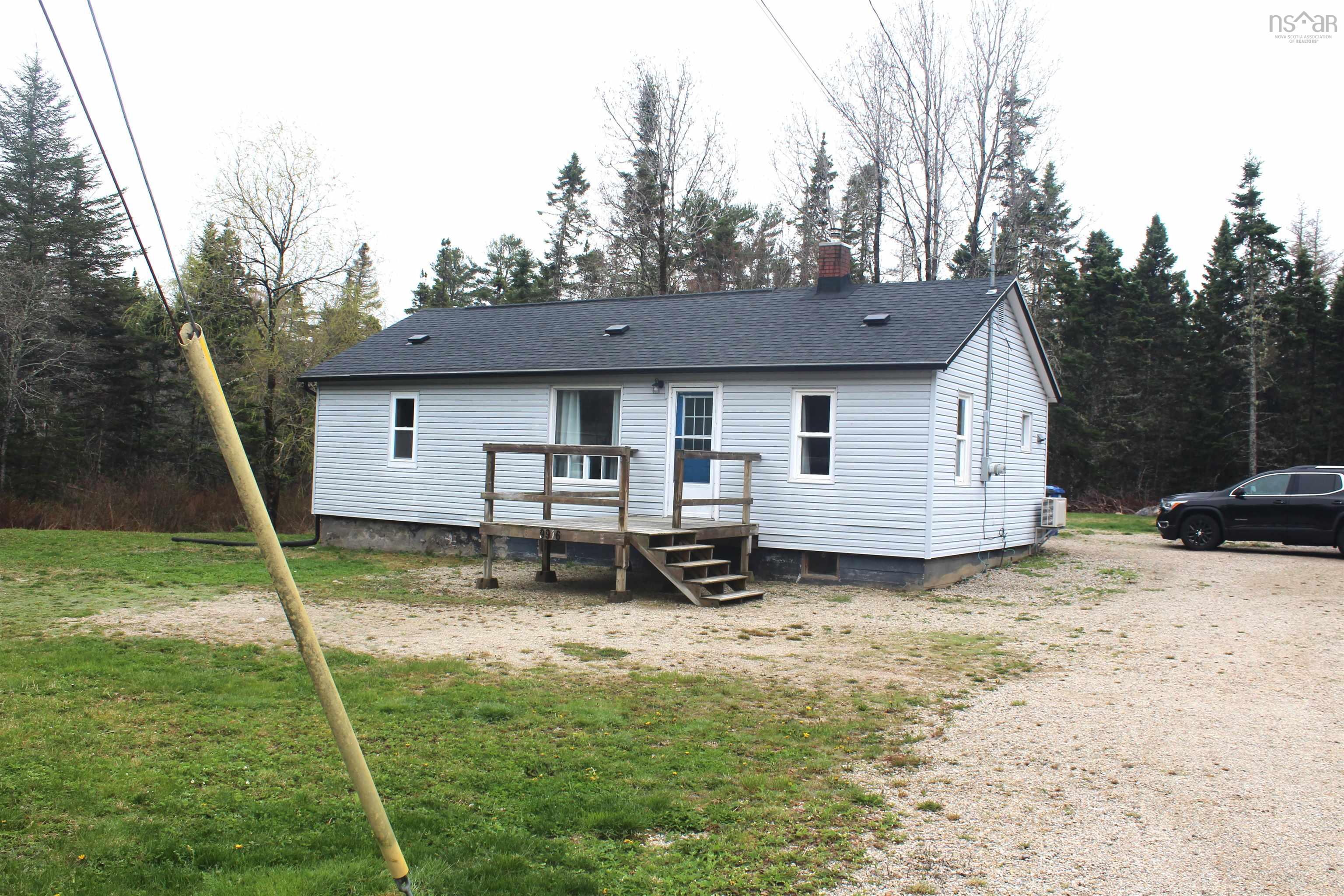 Thumbnail image for 9916 St Margarets Bay Rd MLS<sup>®</sup> 202610564