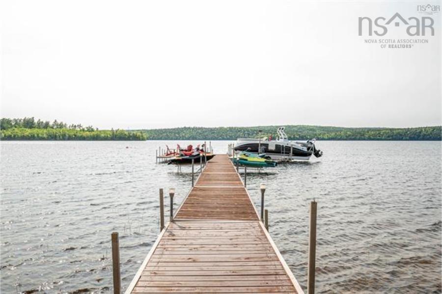 Thumbnail image for 22 Parkview  Drive MLS<sup>®</sup> 202610574