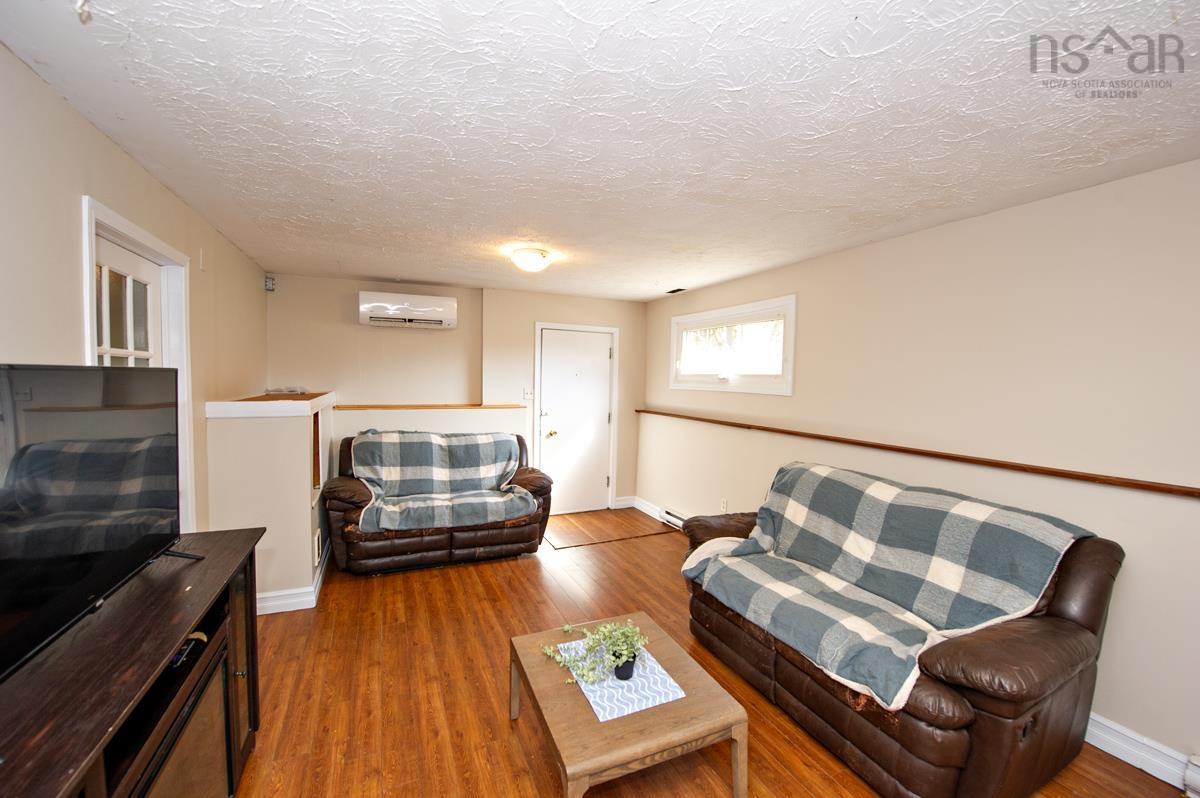 View image 40