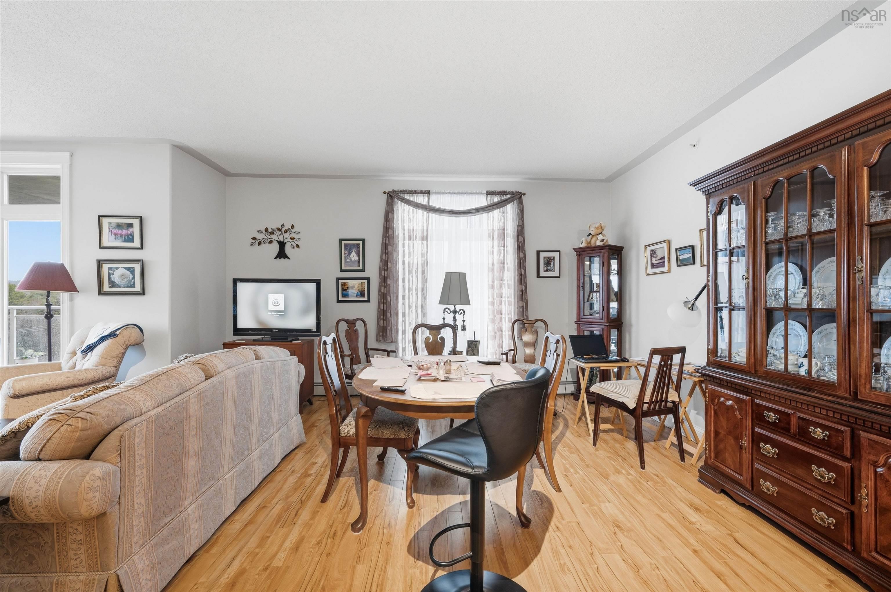 View image 18