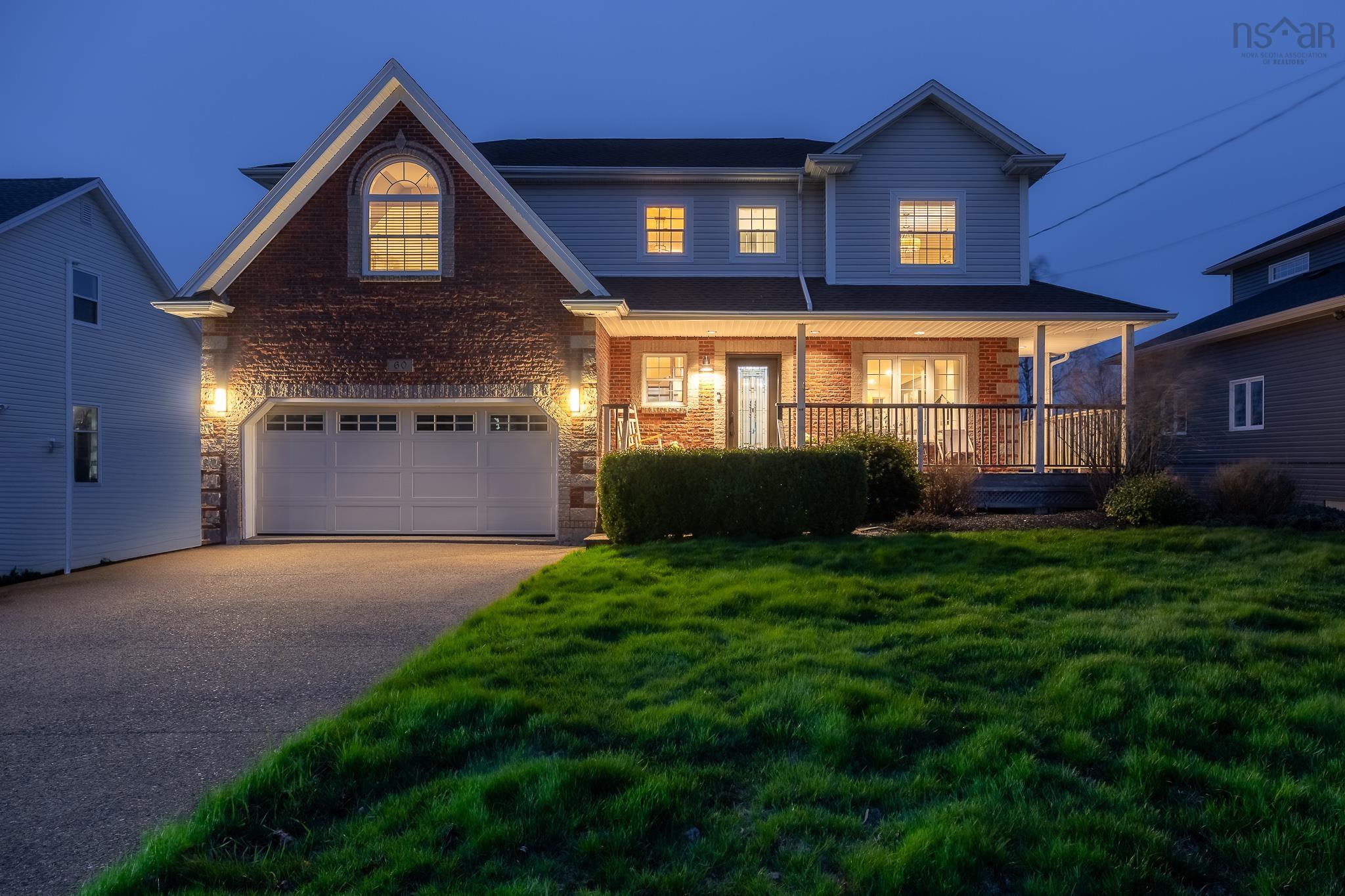 Thumbnail image for 60 Lakeridge Crescent MLS<sup>®</sup> 202610662