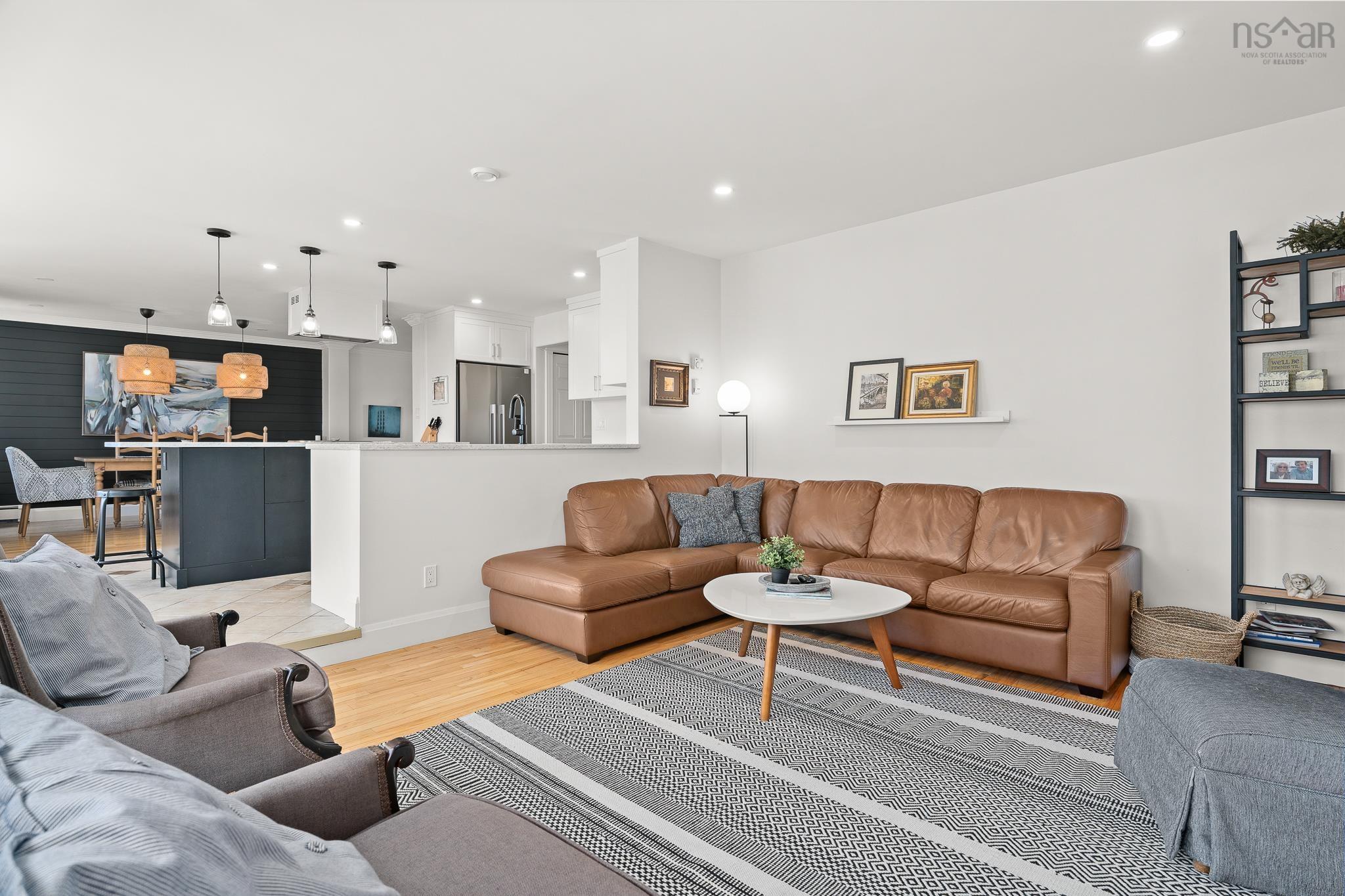 View image 18
