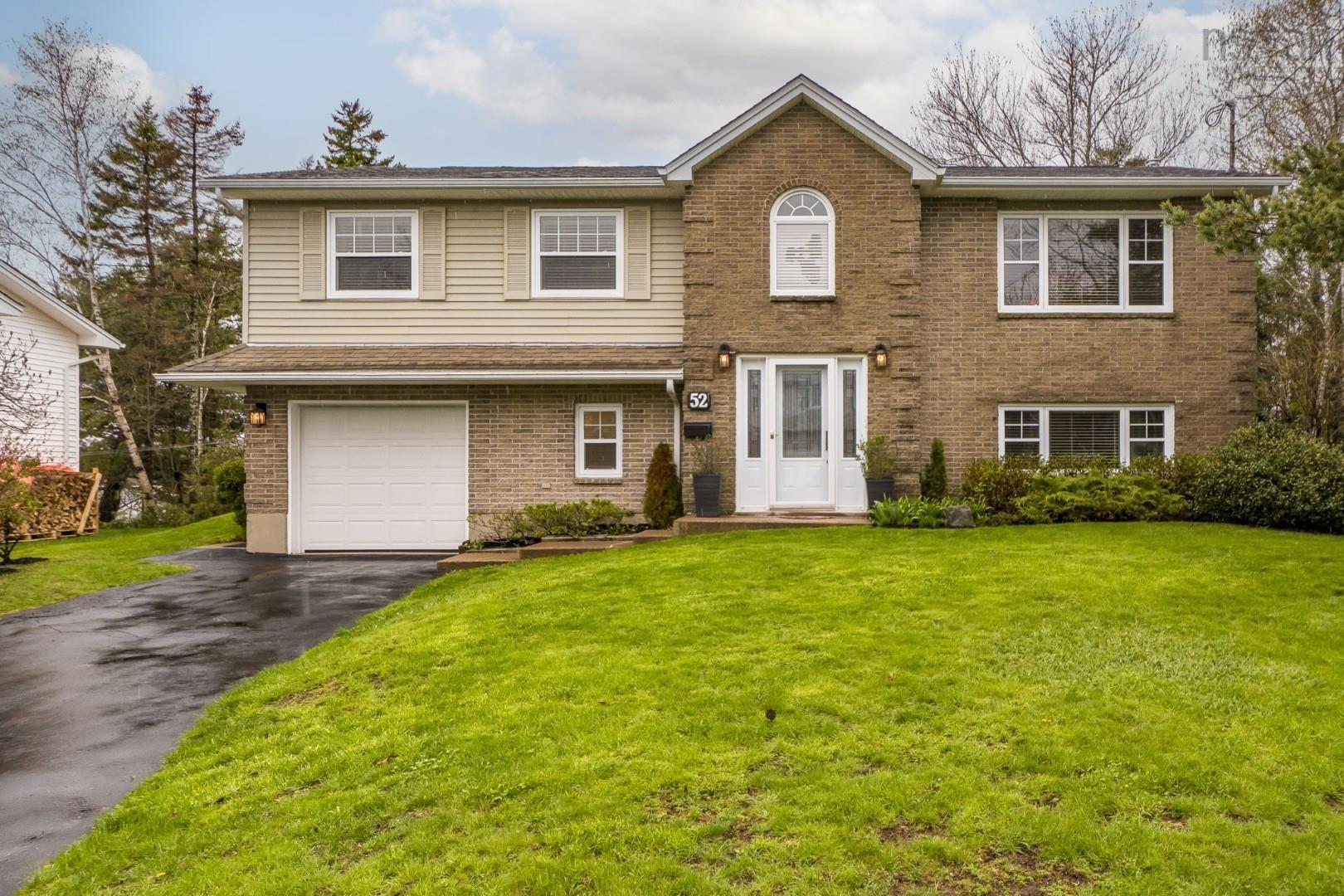 Thumbnail image for 52 Madison Drive MLS<sup>®</sup> 202610664