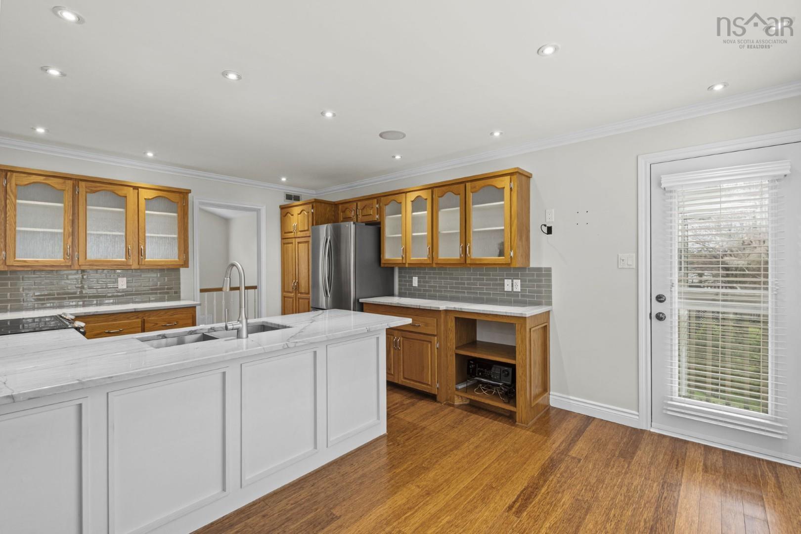 View image 11