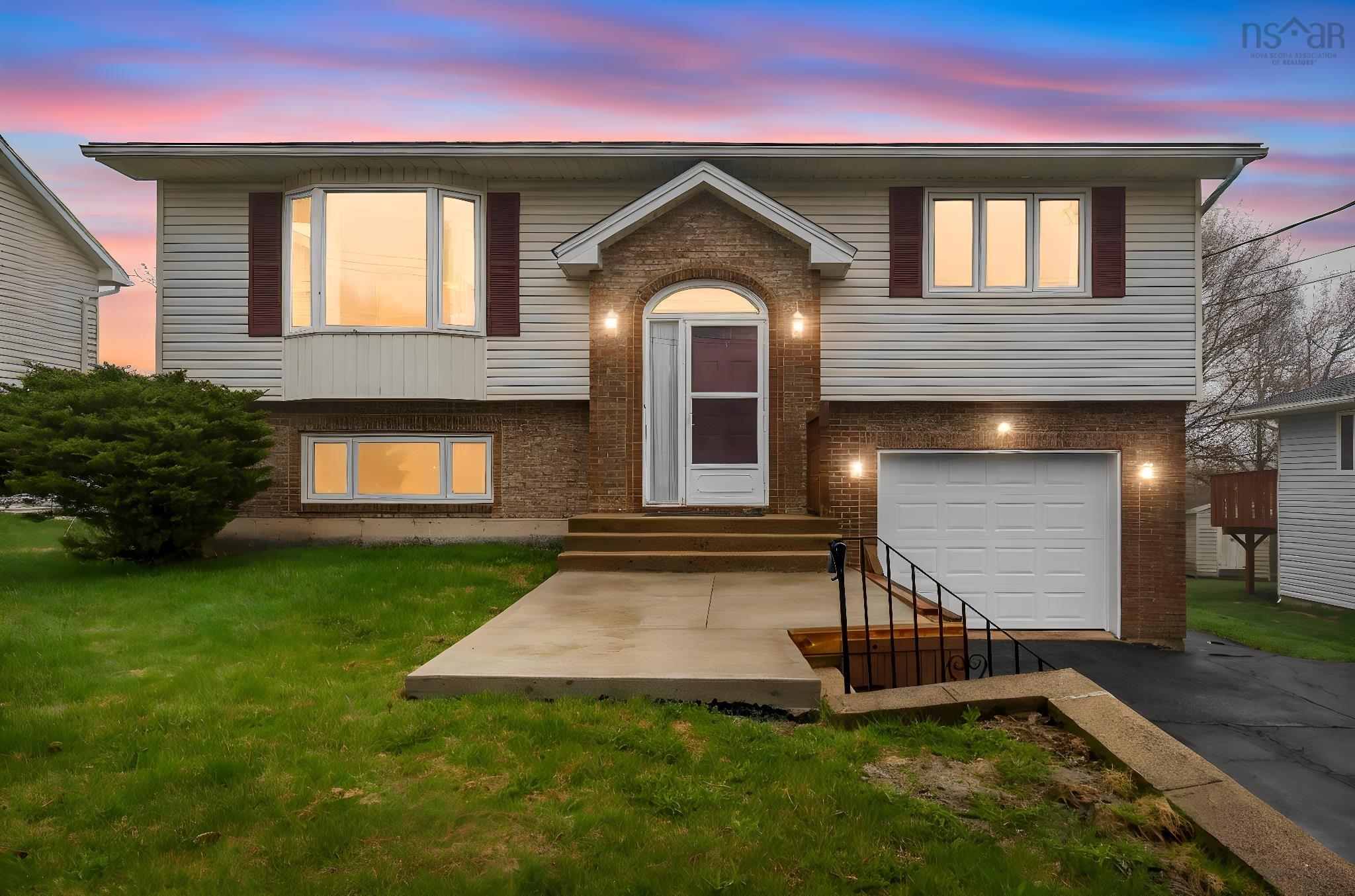 Thumbnail image for 78 Brookfield Ave MLS<sup>®</sup> 202610696
