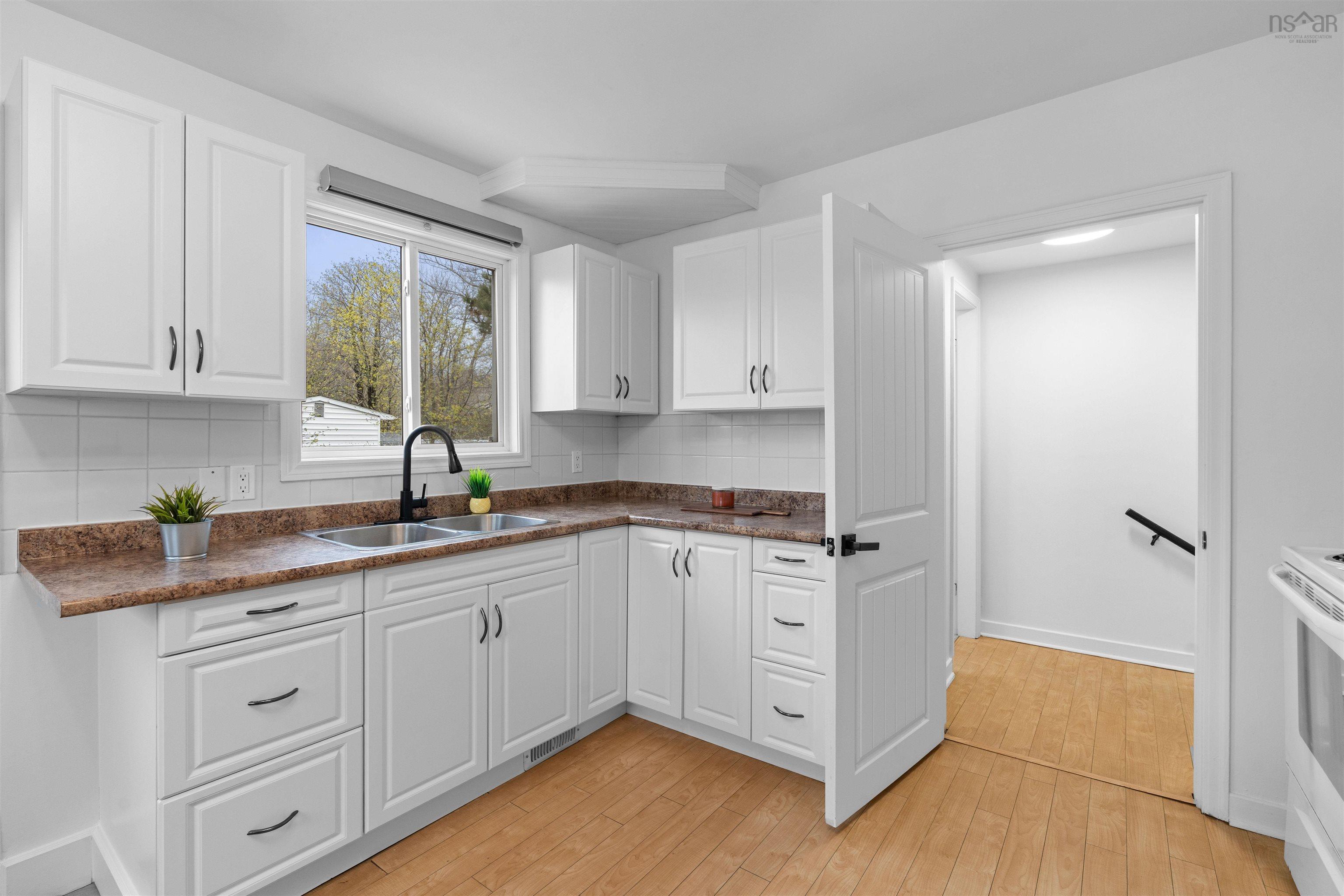View image 11