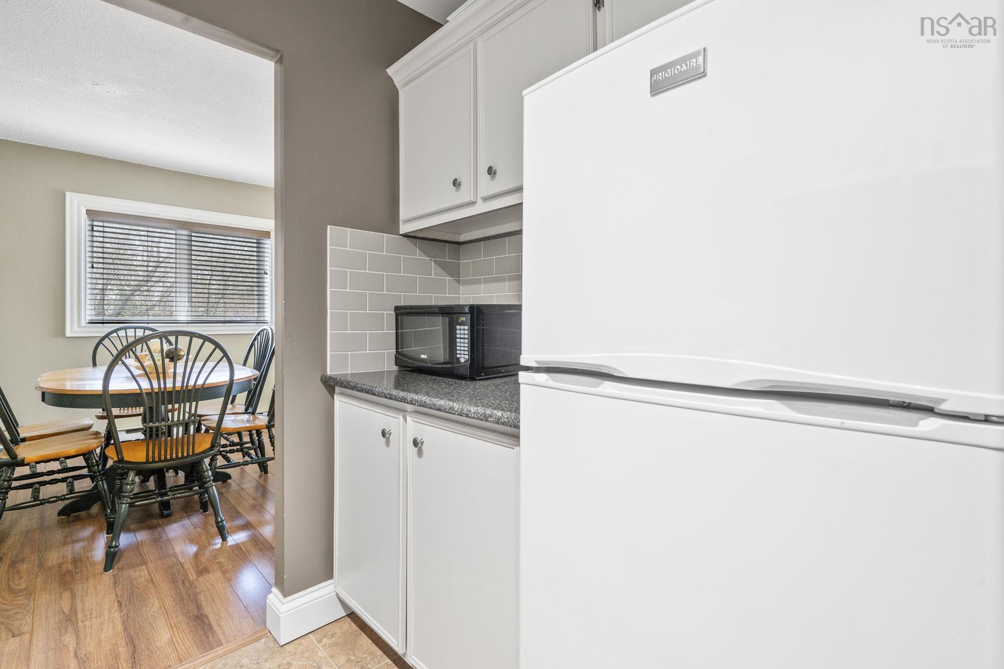 View image 11