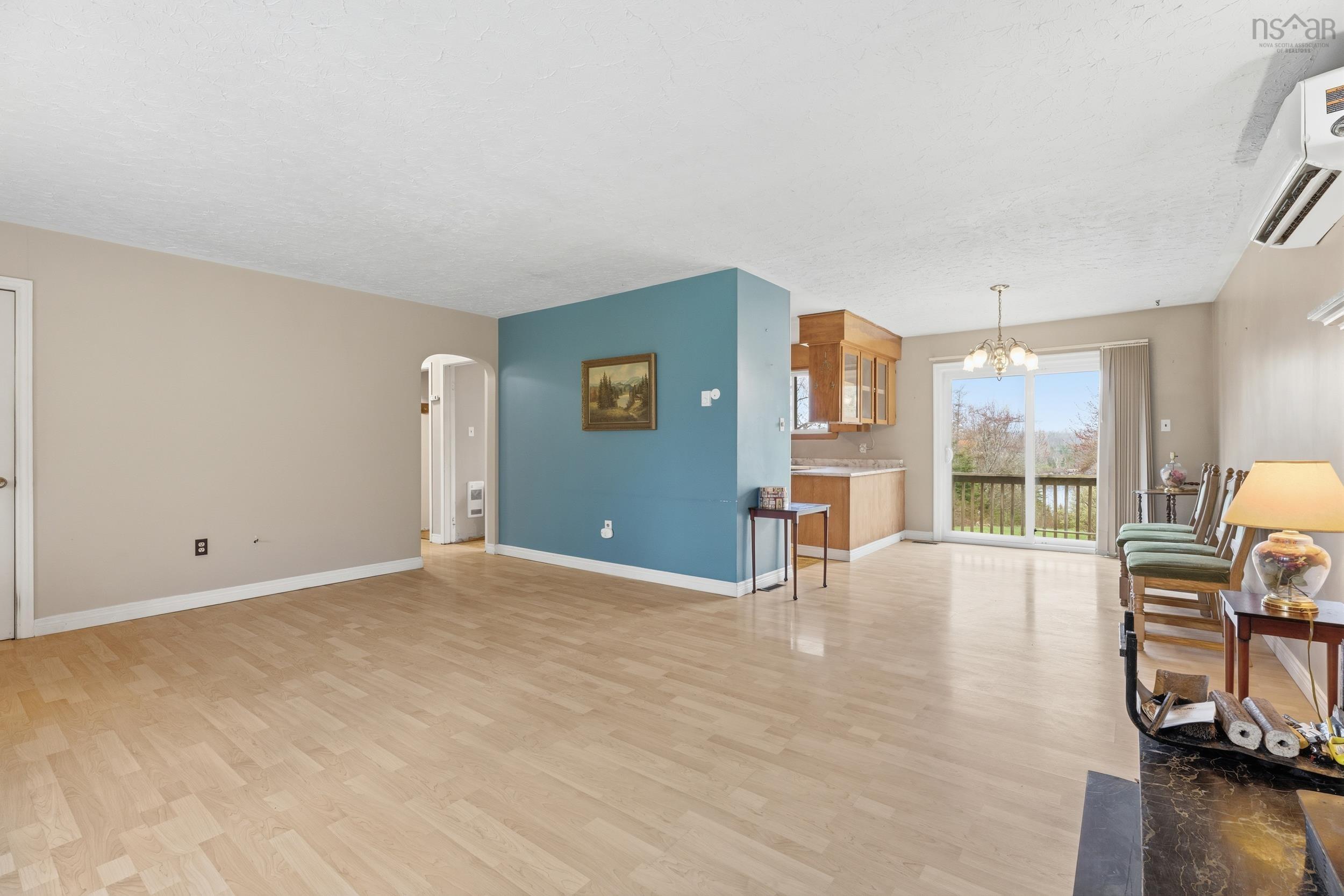 View image 12