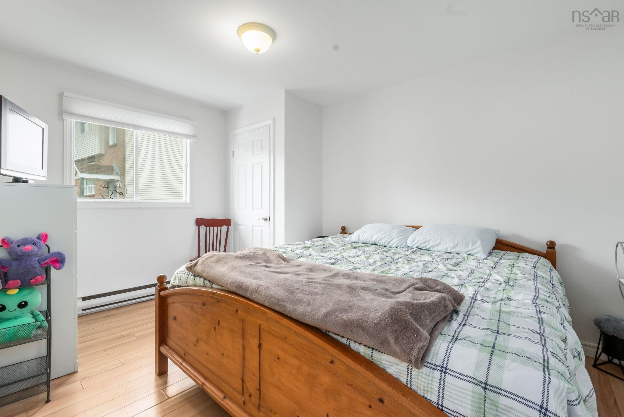 View image 16