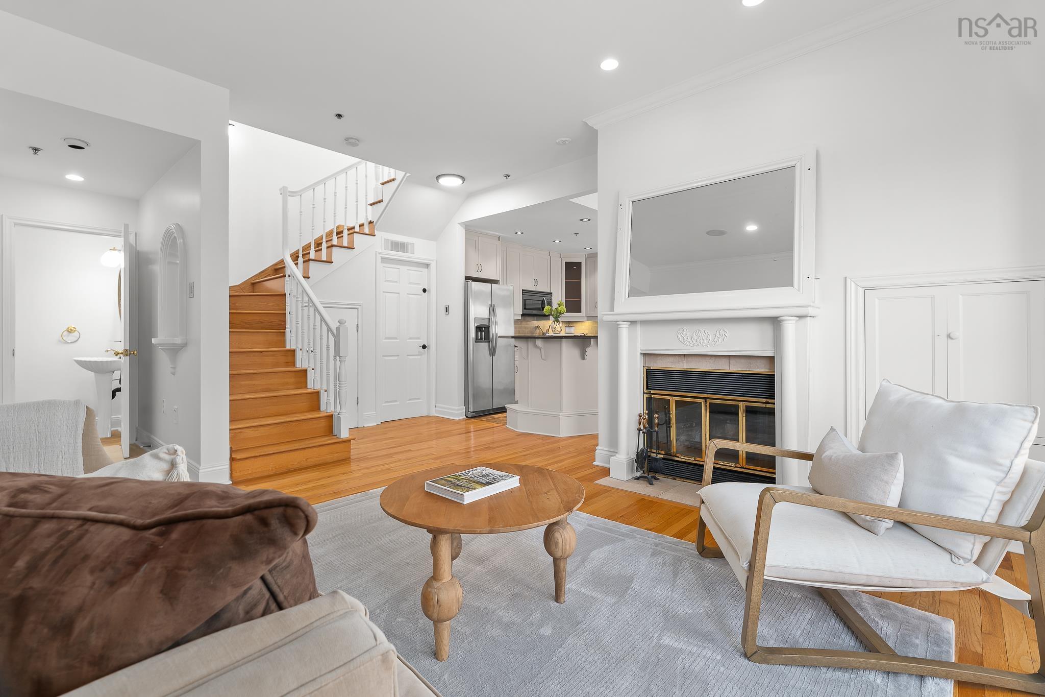 Thumbnail image for 5 1049 South Park Street MLS<sup>®</sup> 202610887