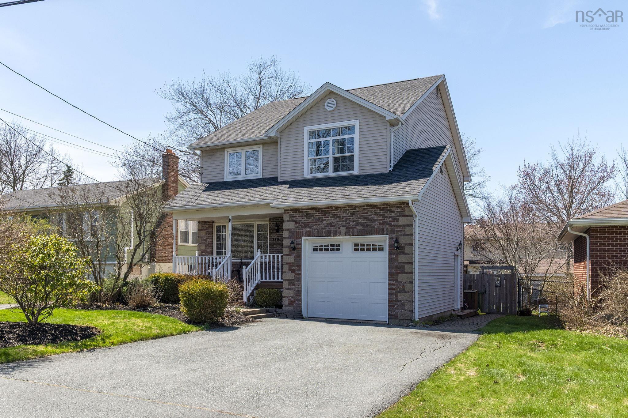 Thumbnail image for 119 Douglas Crescent MLS<sup>®</sup> 202610949