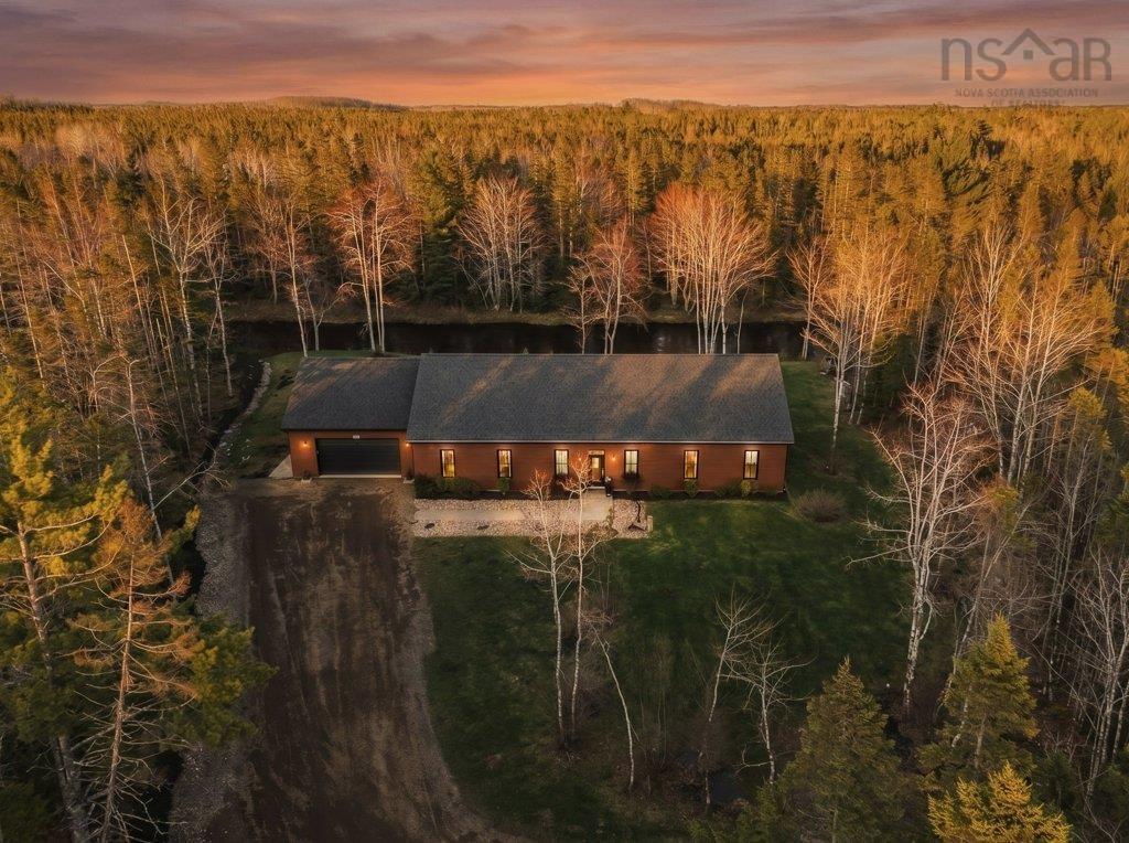 Thumbnail image for 14 River Country Drive MLS<sup>®</sup> 202610958