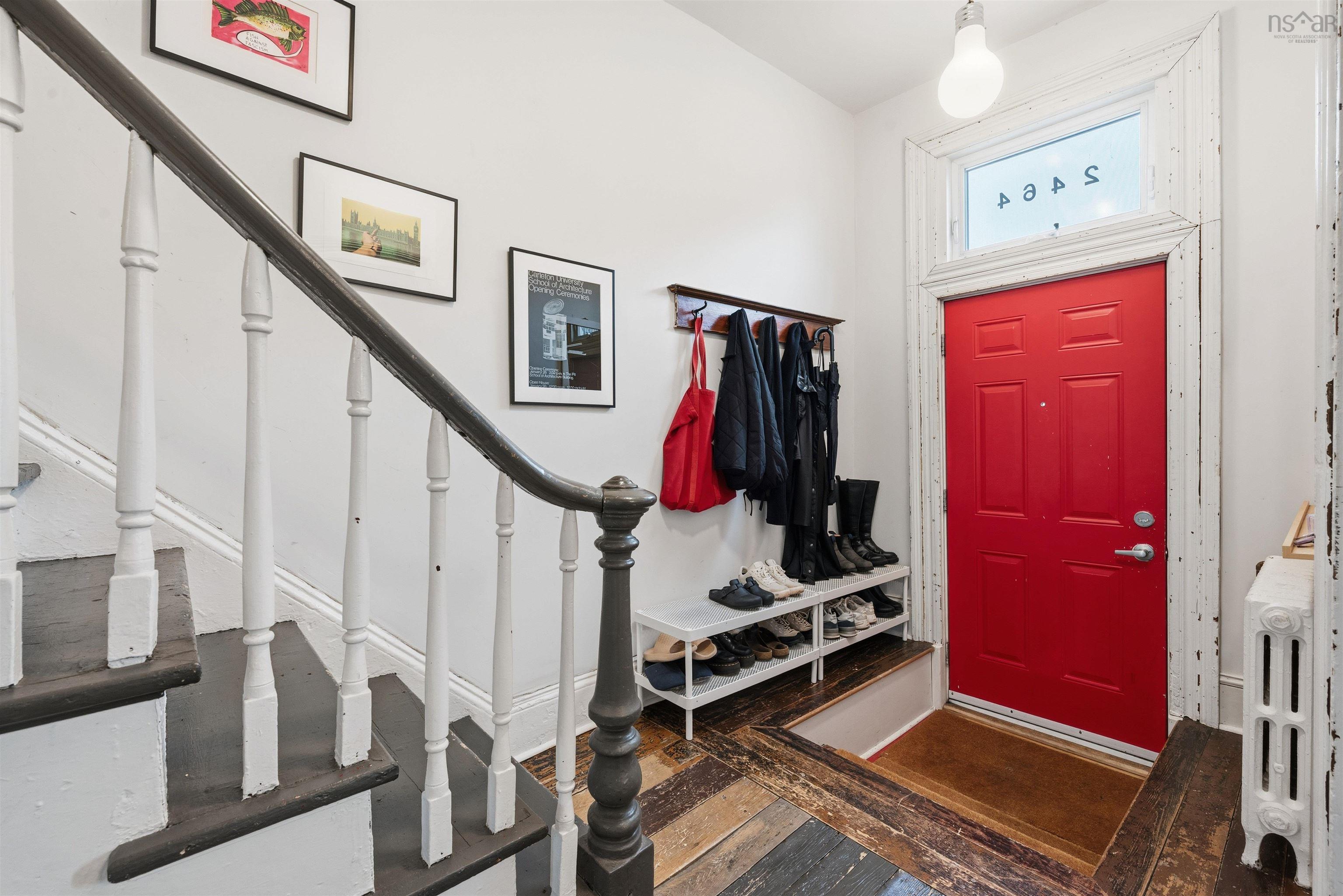 Thumbnail image for 2464 Creighton Street MLS<sup>®</sup> 202611051