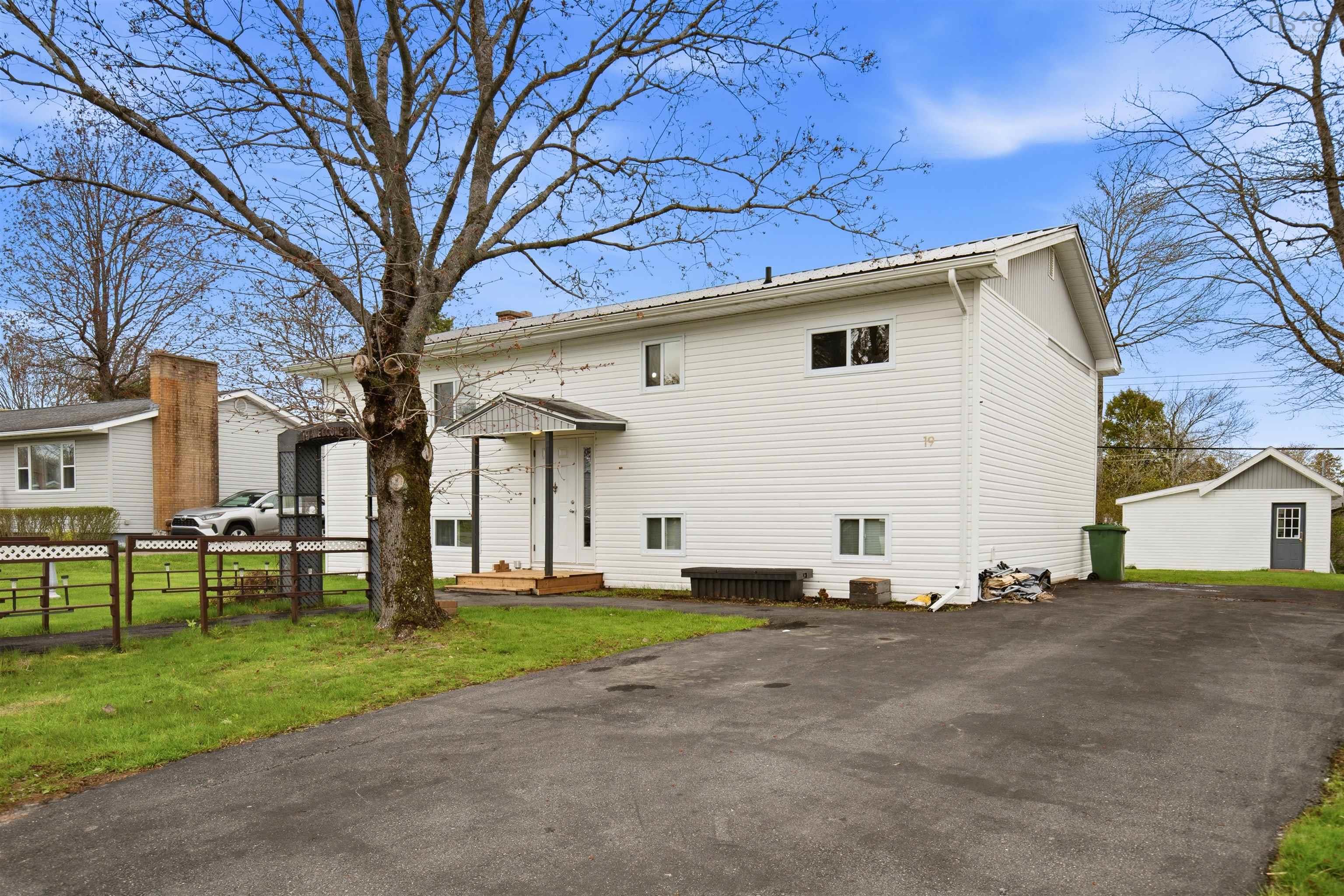 Thumbnail image for 19 Wilmot Street MLS<sup>®</sup> 202611098