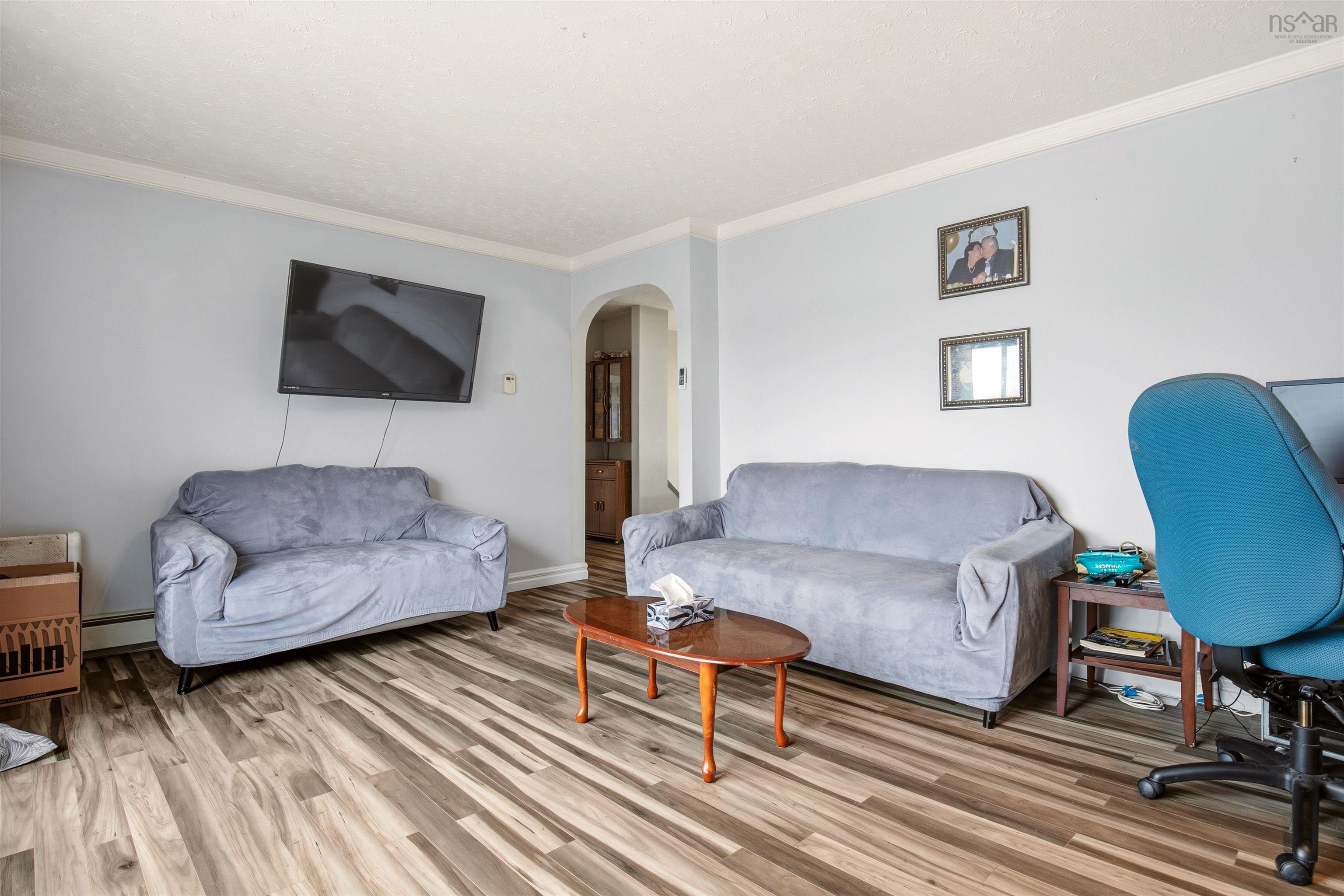 View image 8