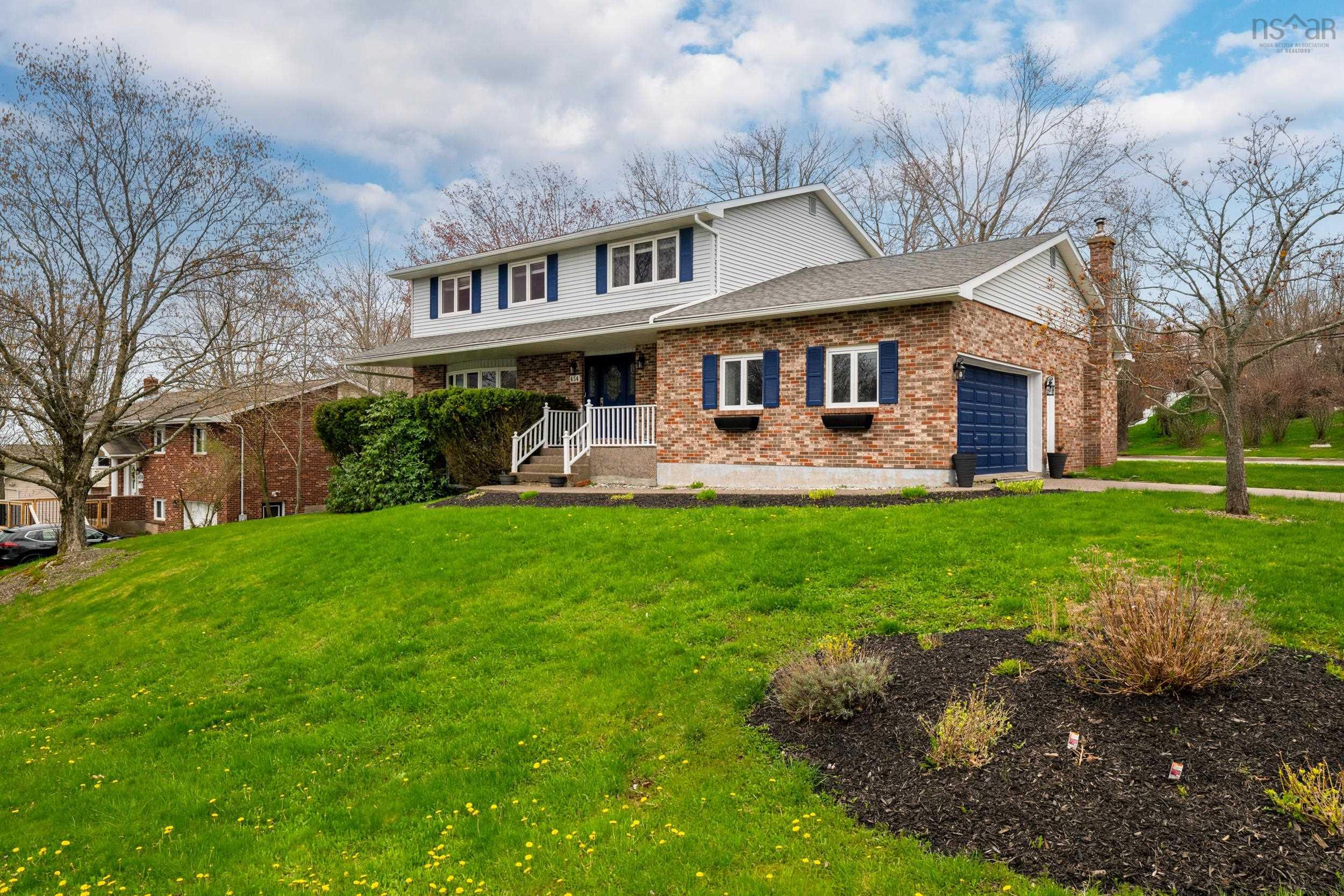 Thumbnail image for 454 Colby Drive MLS<sup>®</sup> 202611152