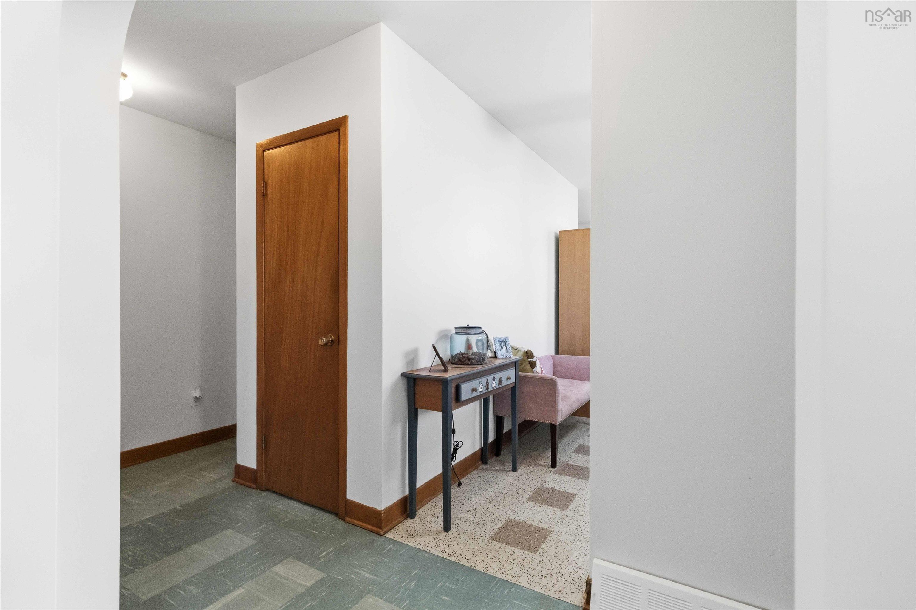 View image 9