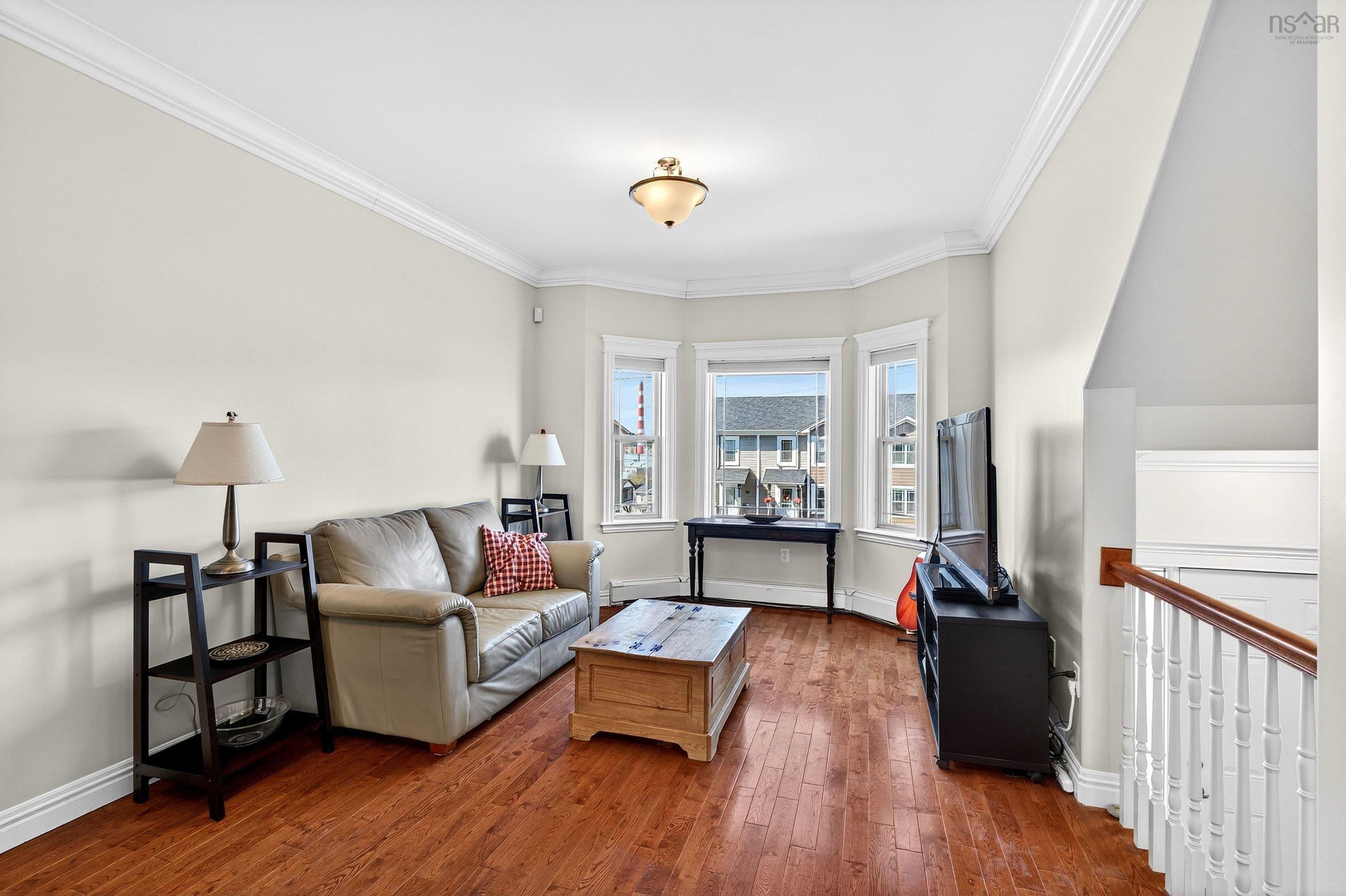 View image 10
