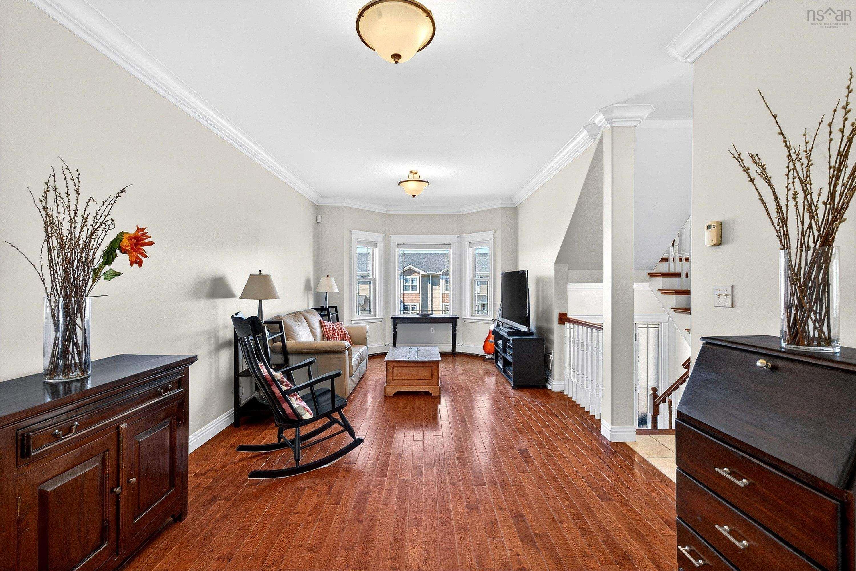 View image 12