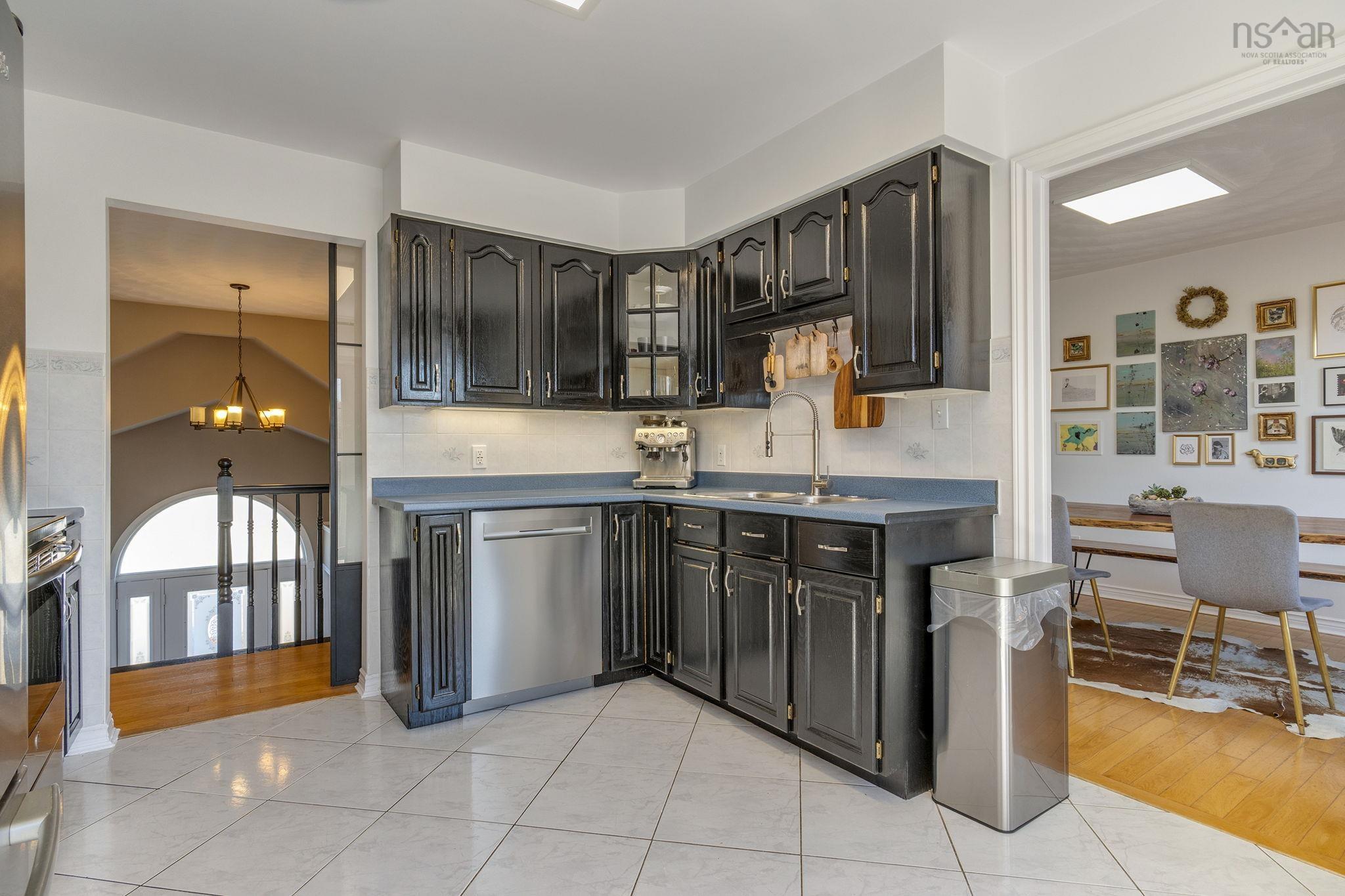 View image 18