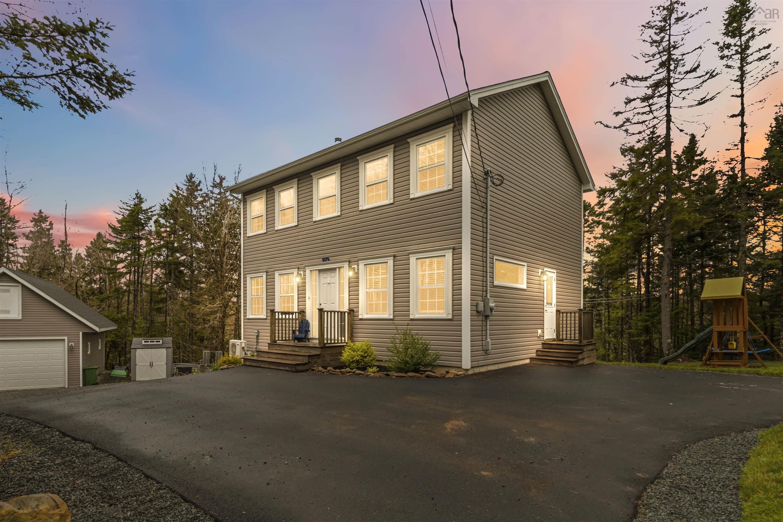 Thumbnail image for 176 Clivedon Court MLS<sup>®</sup> 202611259