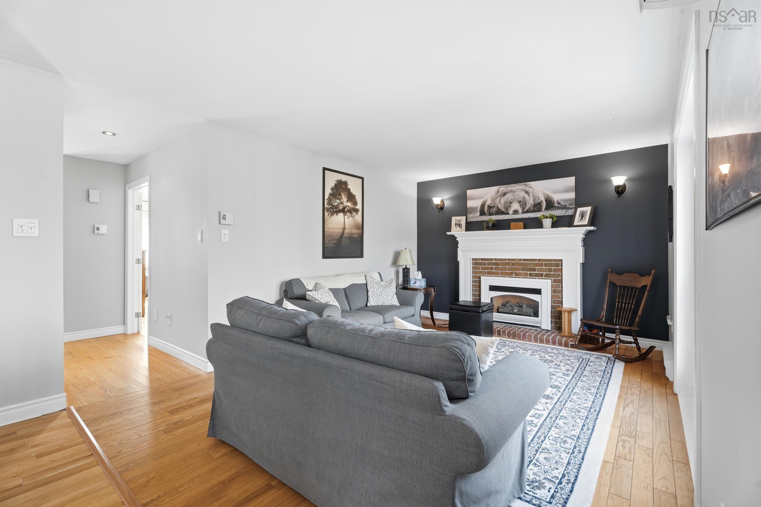 View image 18
