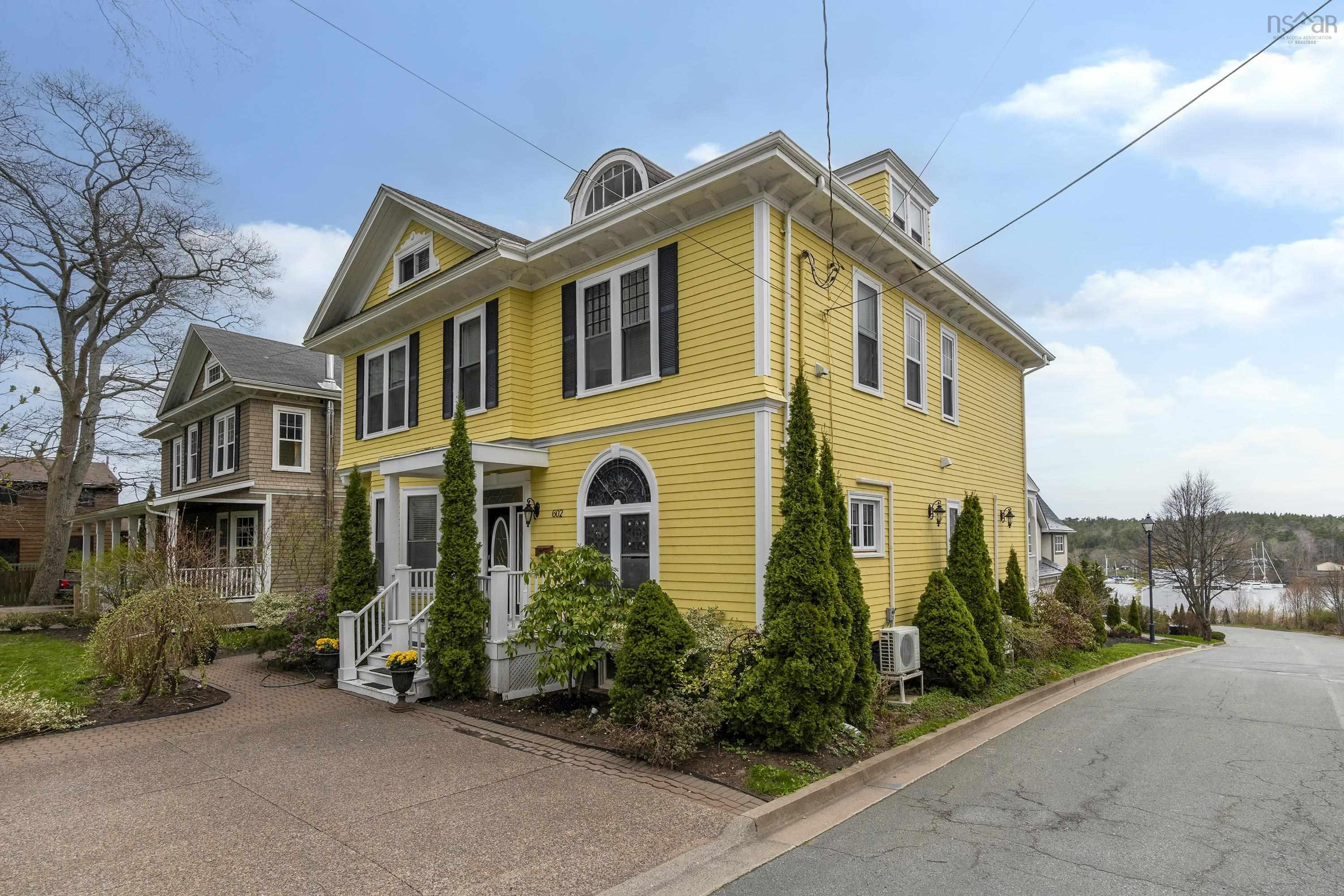 Thumbnail image for 602 Francklyn Street MLS<sup>®</sup> 202611305