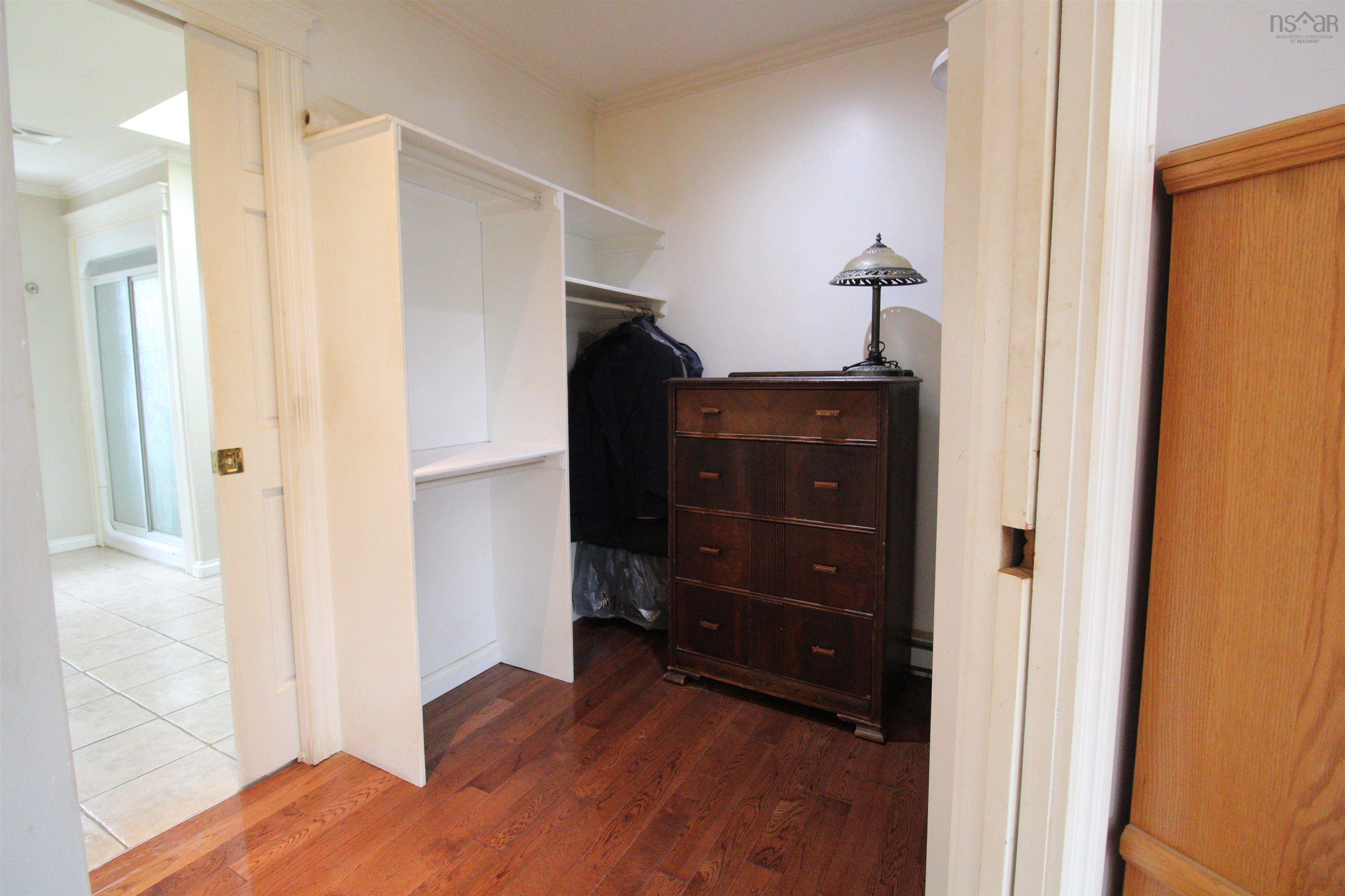 View image 12
