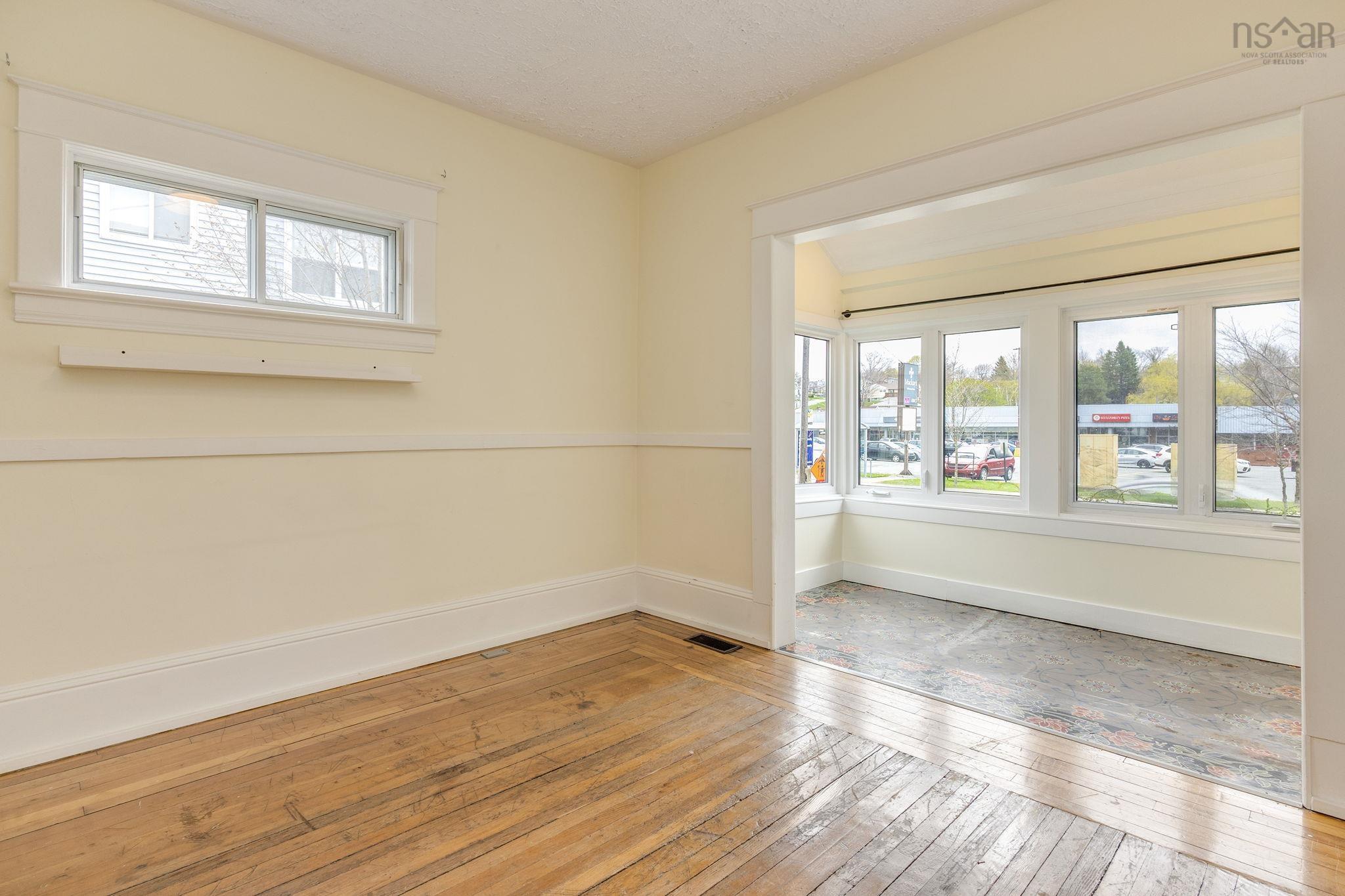 View image 12