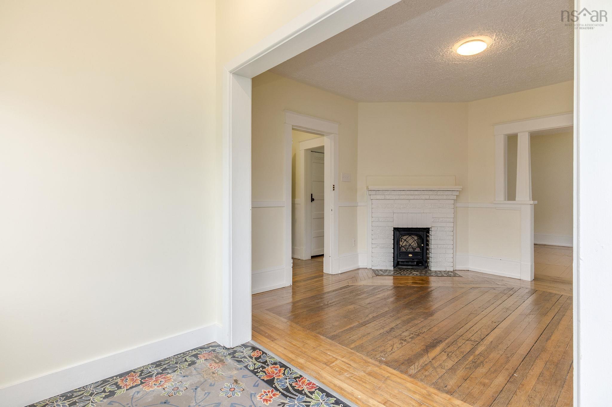 View image 16