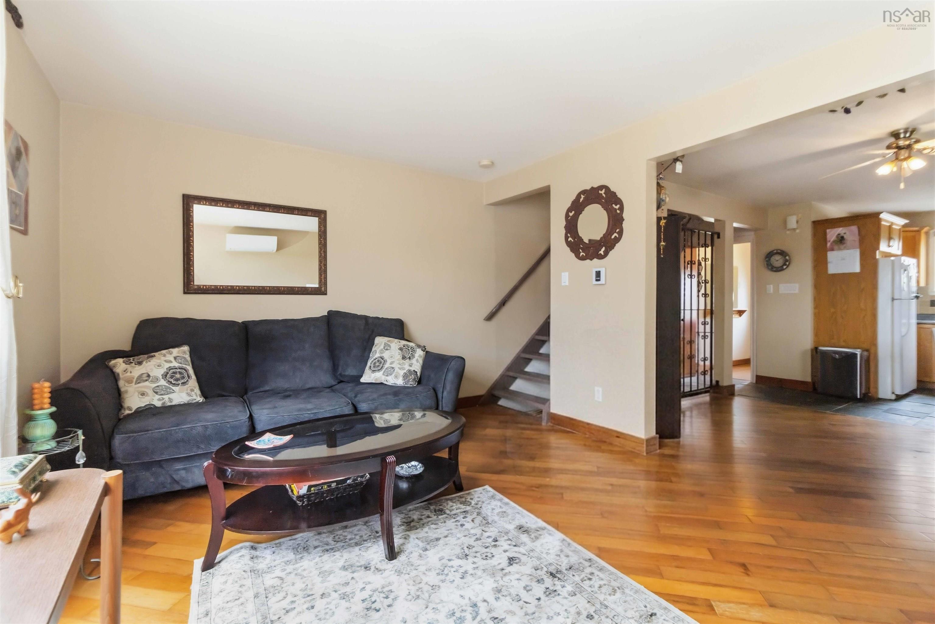 View image 9