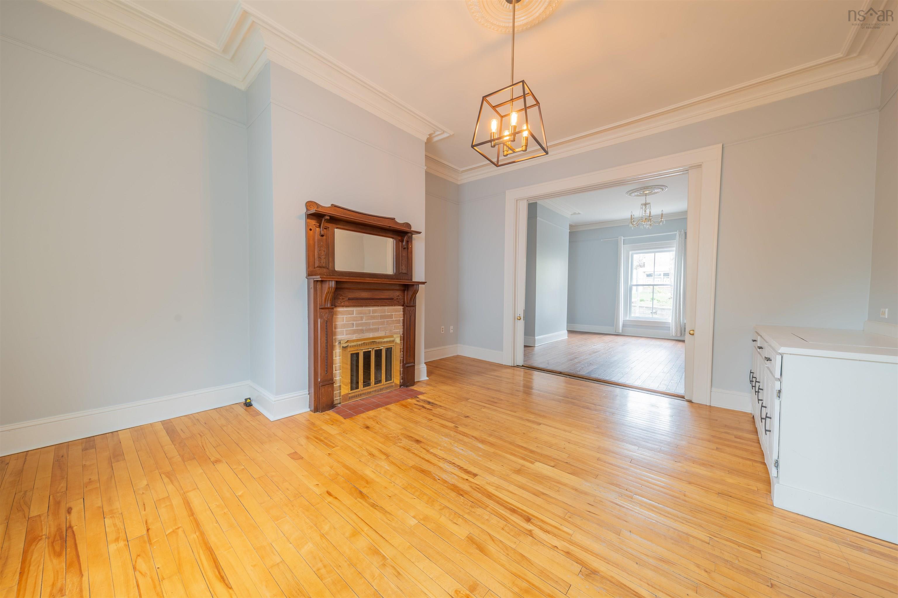 View image 12