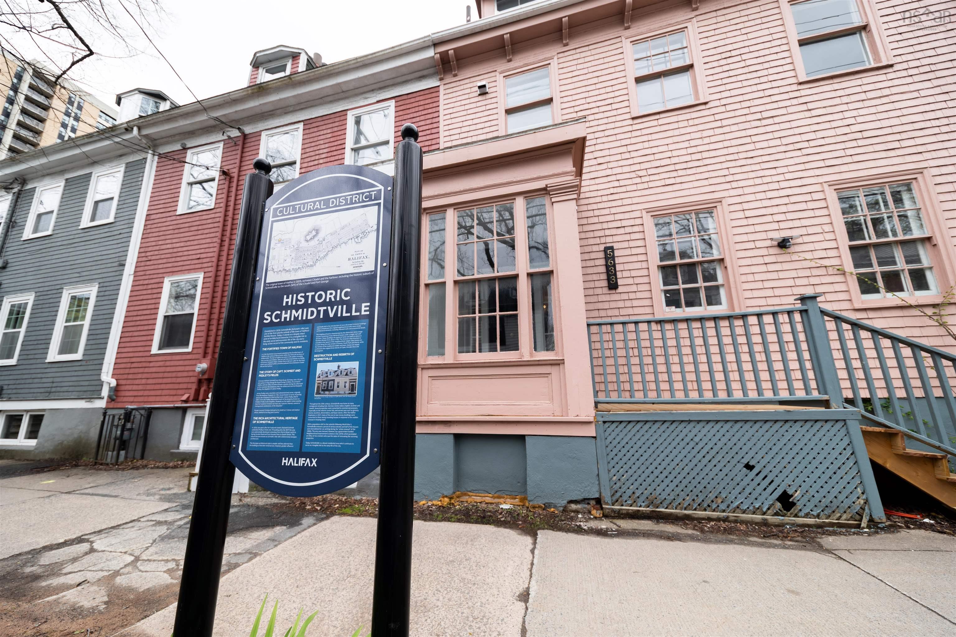 Thumbnail image for 5633 Morris Street MLS<sup>®</sup> 202611398