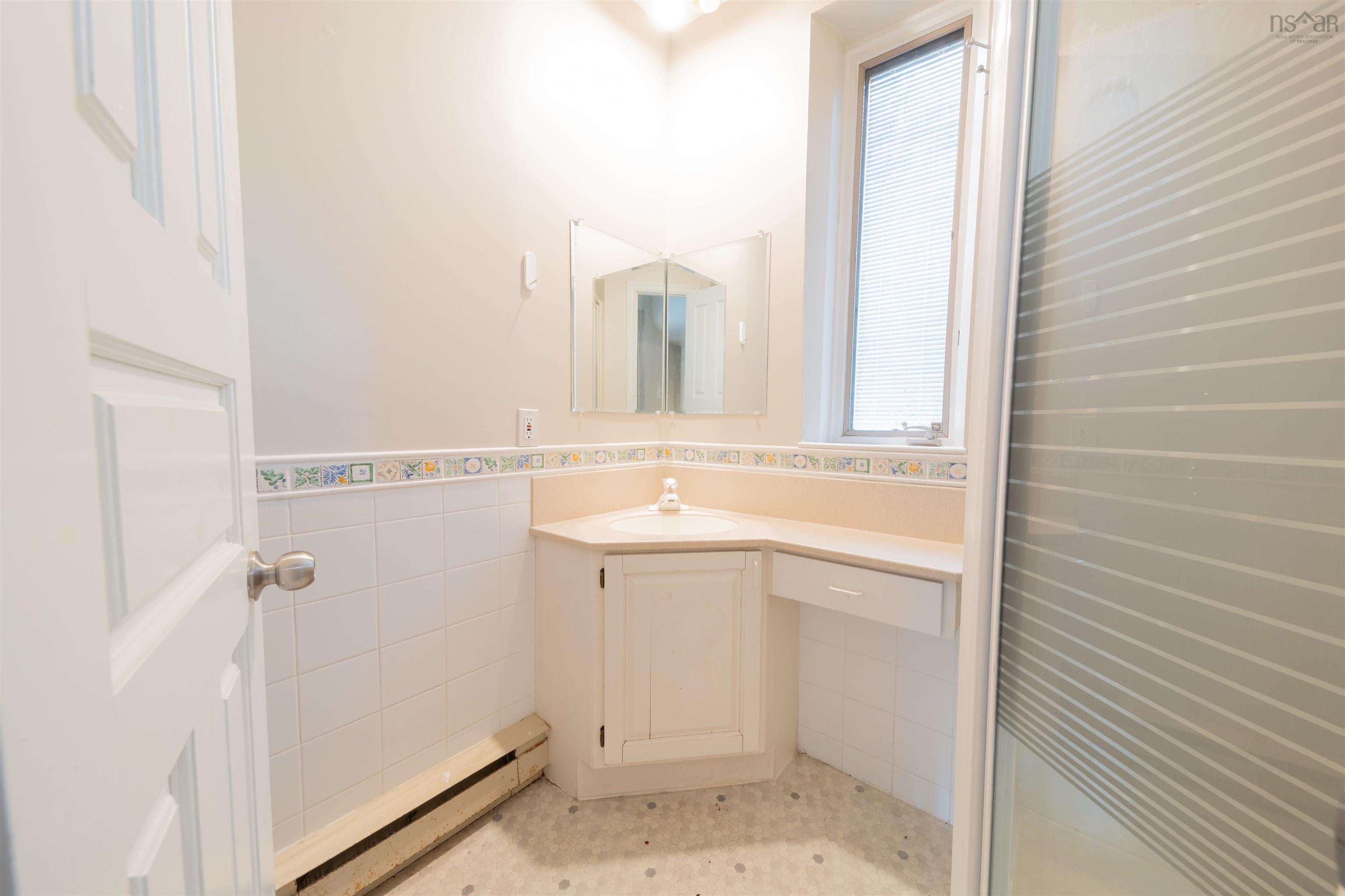 View image 12