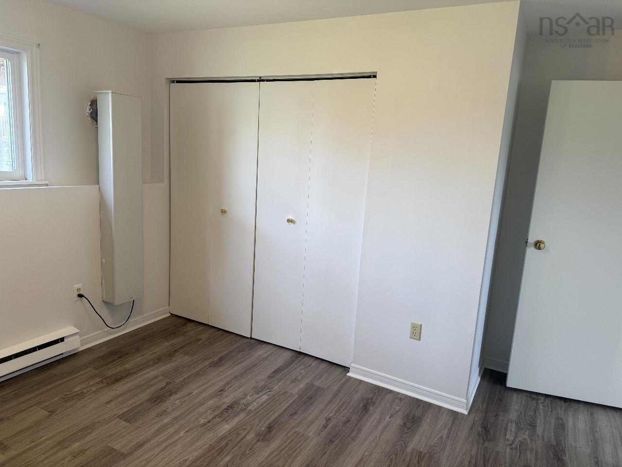 View image 12