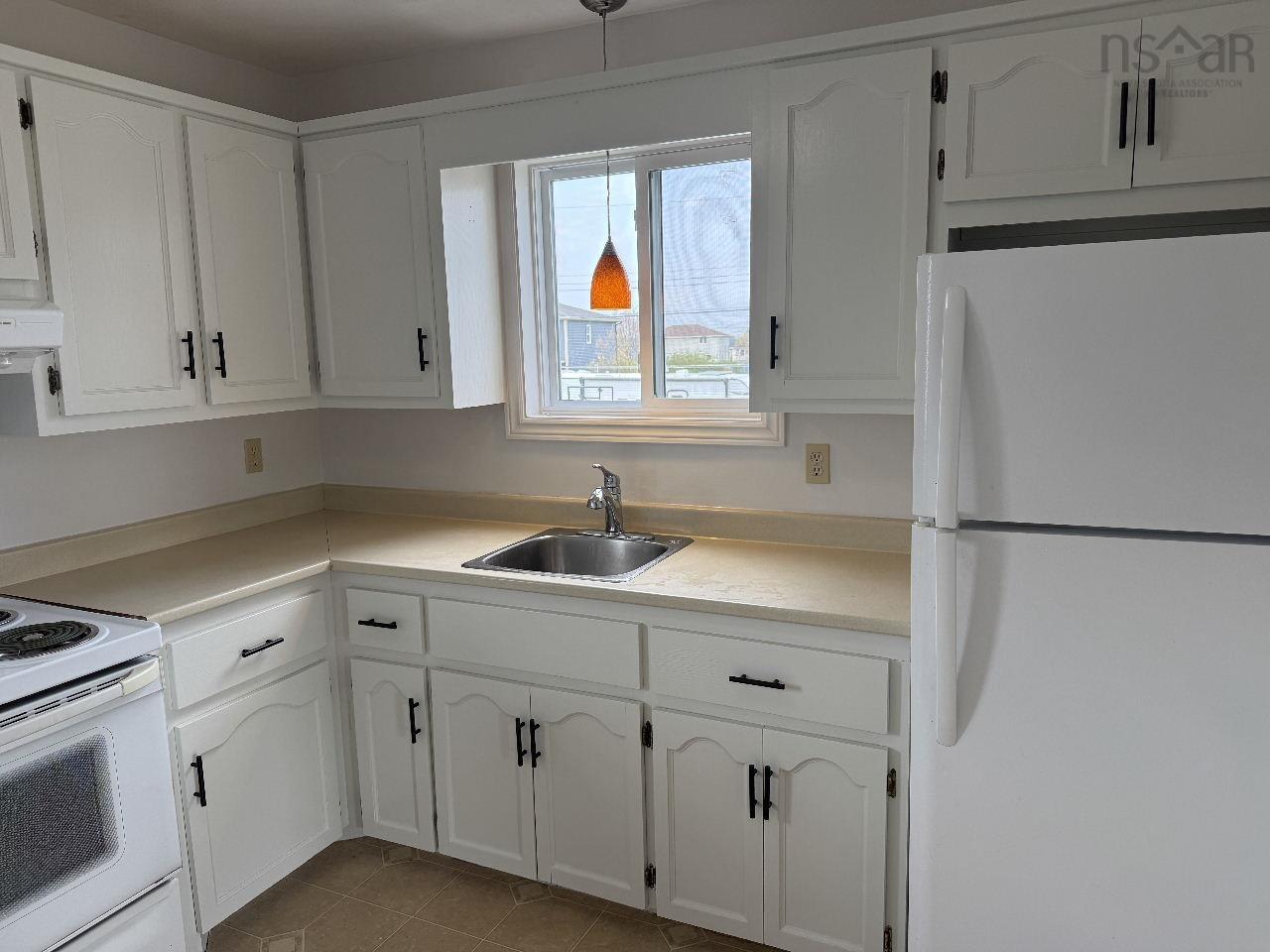 View image 9