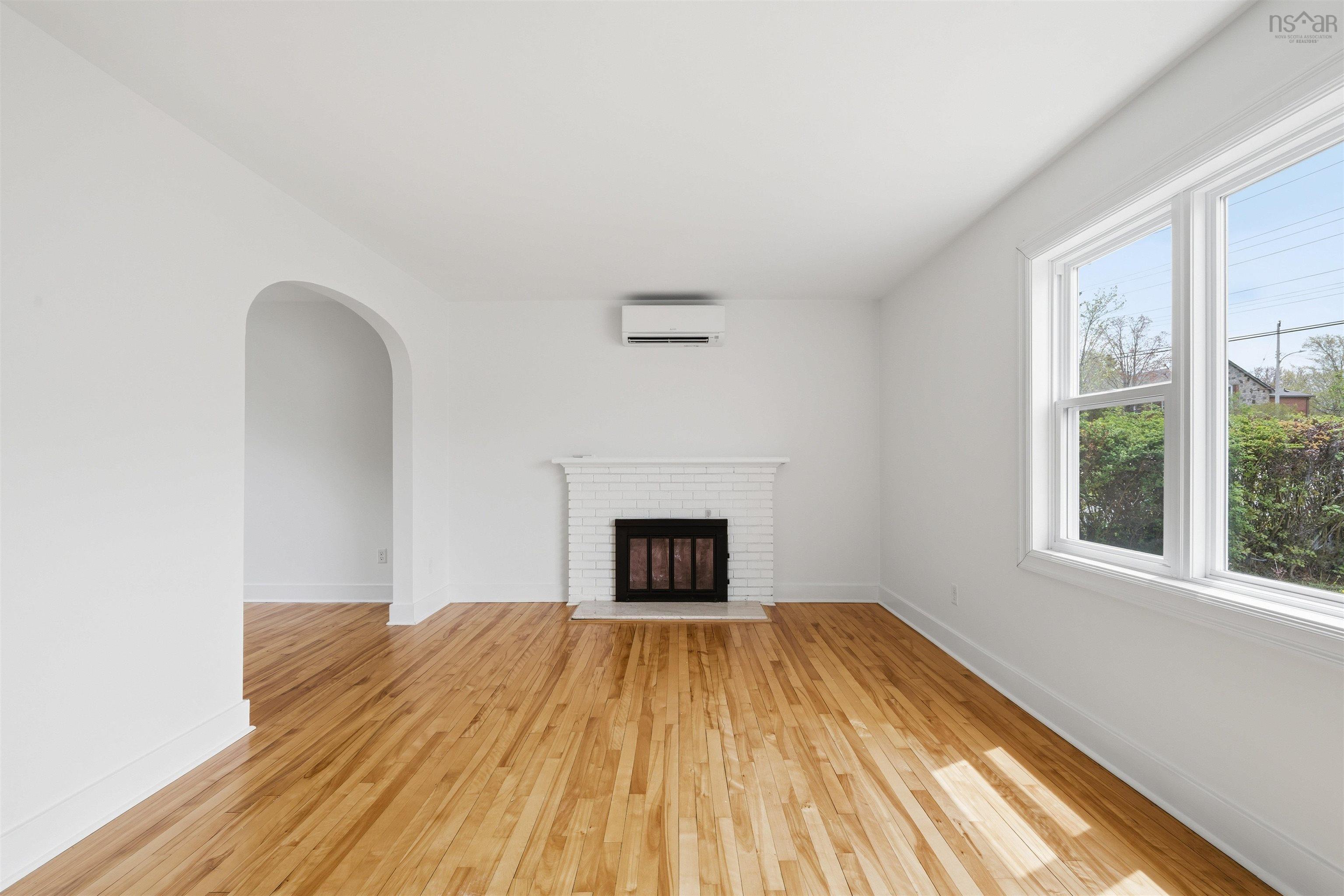 View image 9
