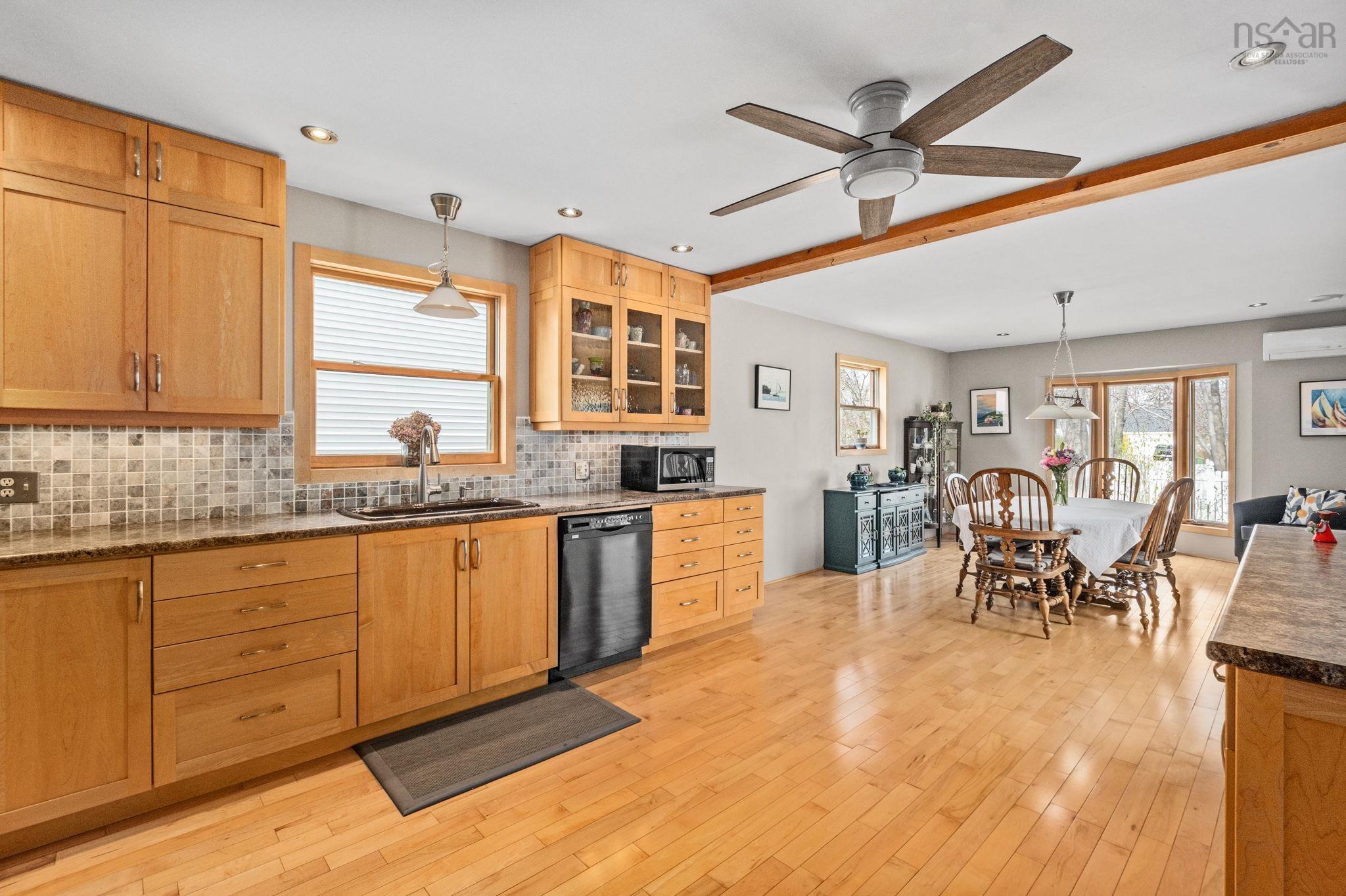 View image 10