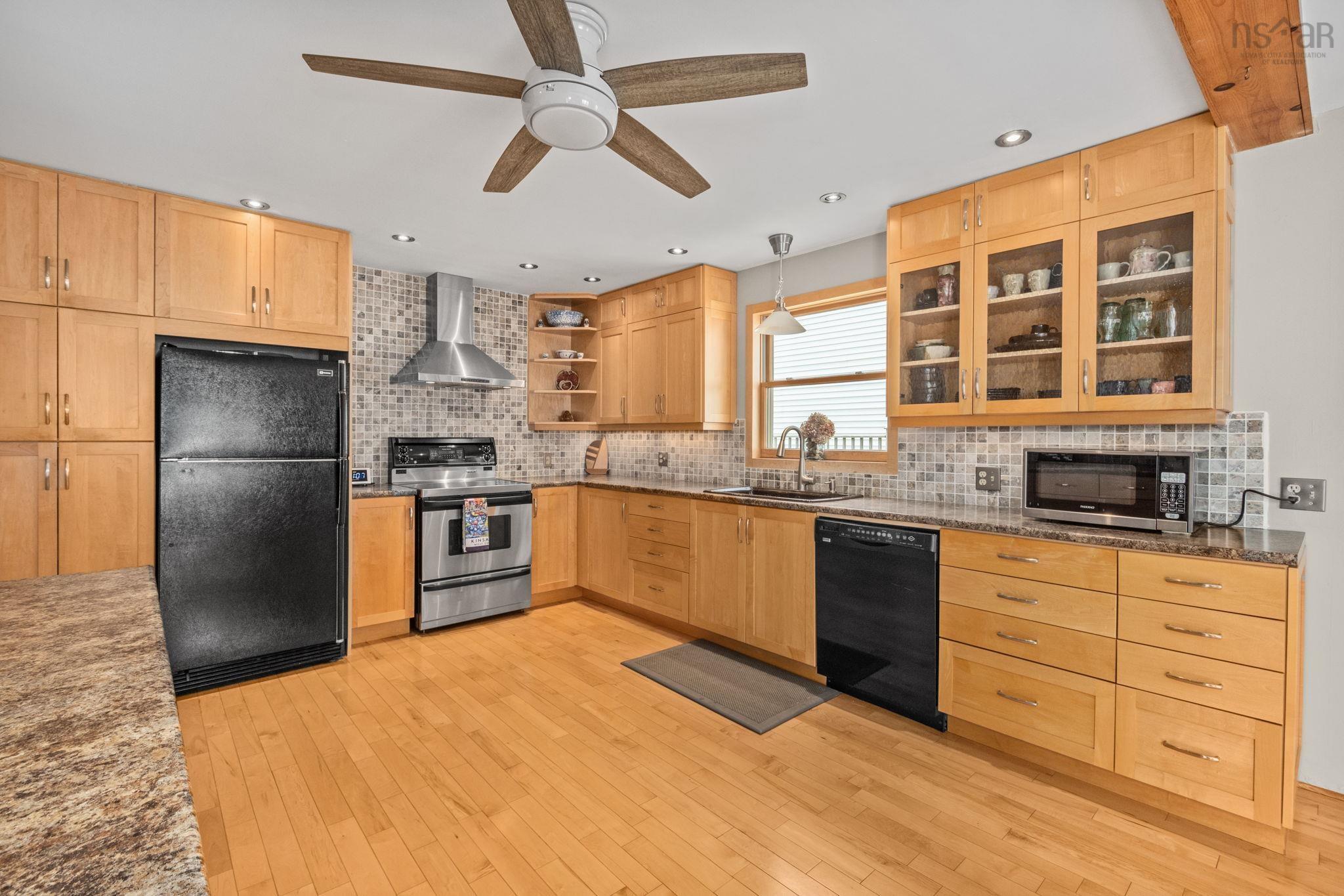 View image 9