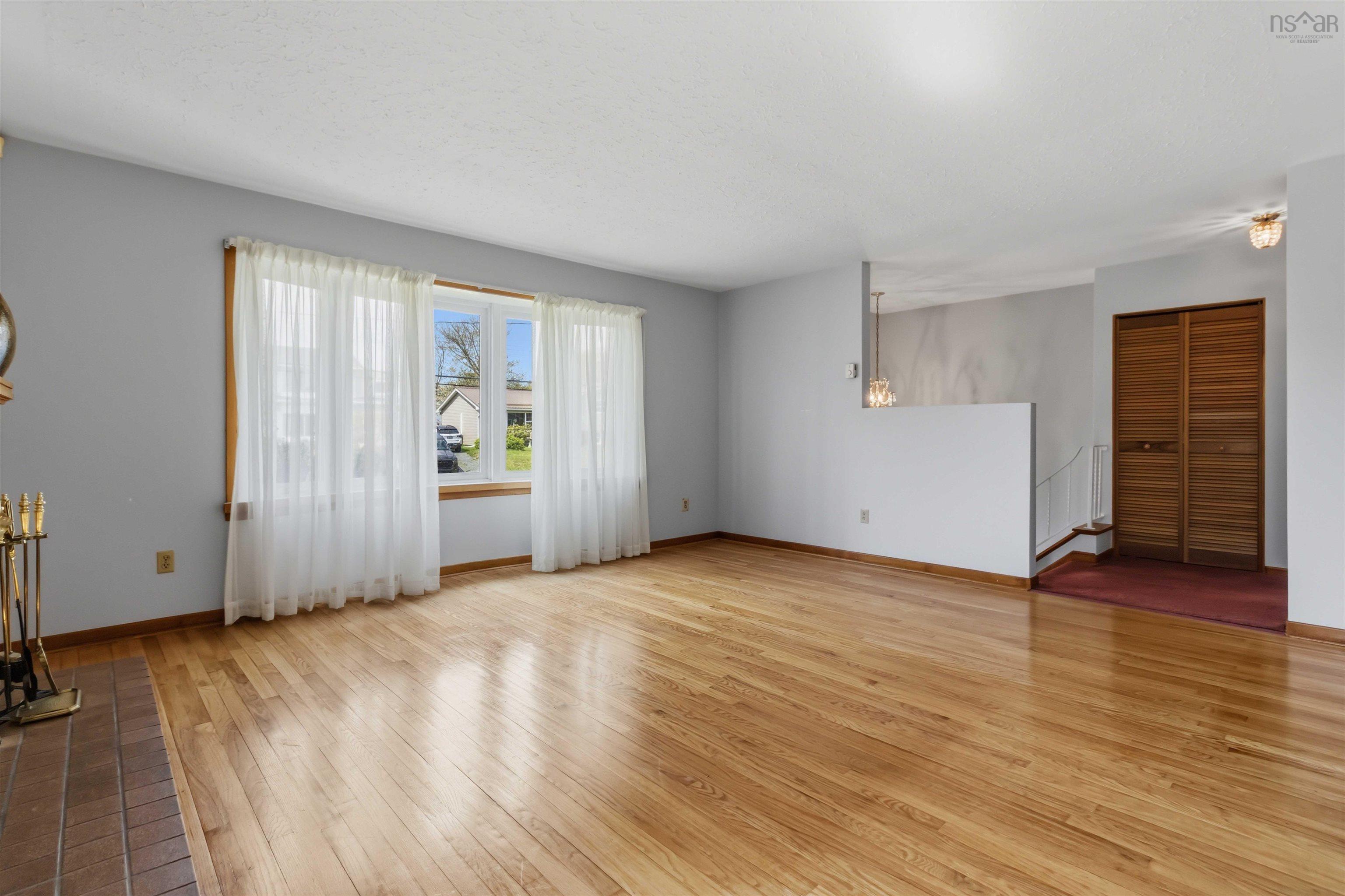 View image 11