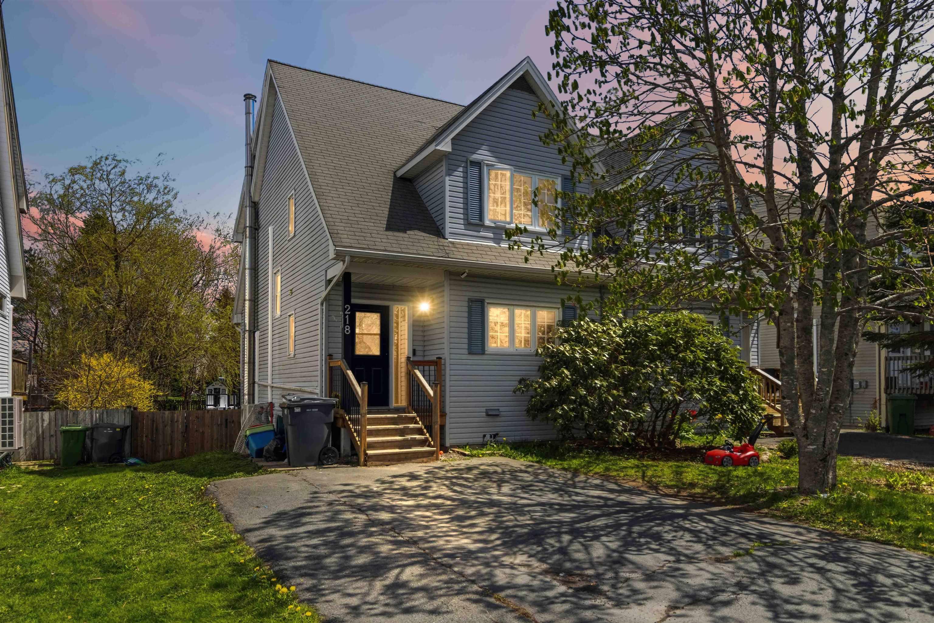 Thumbnail image for 218 Greenwood Avenue MLS<sup>®</sup> 202611482