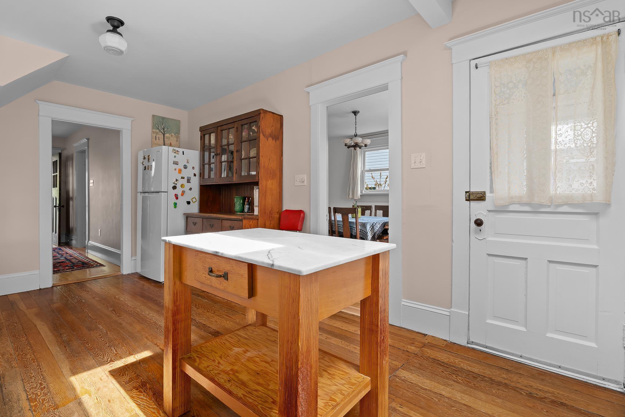 View image 12