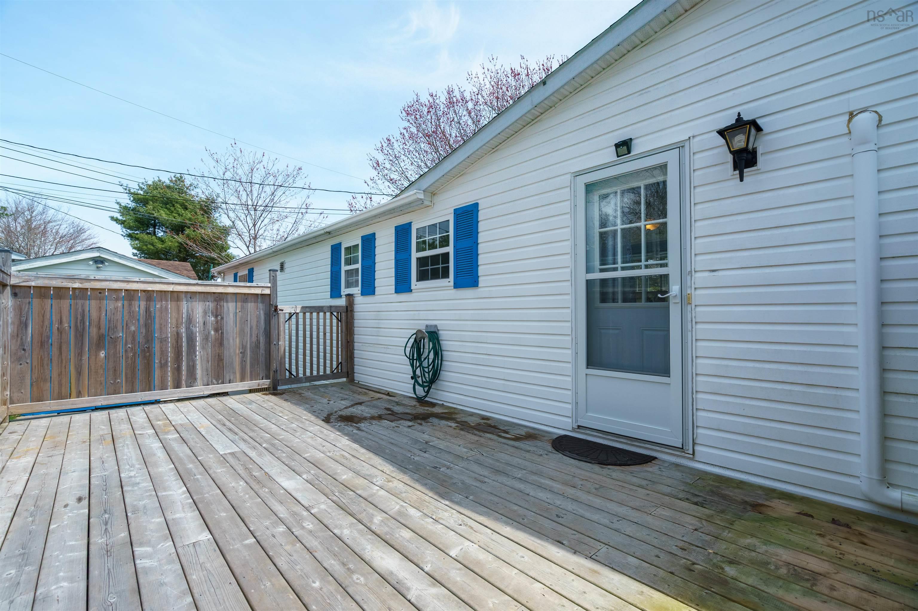 View image 18
