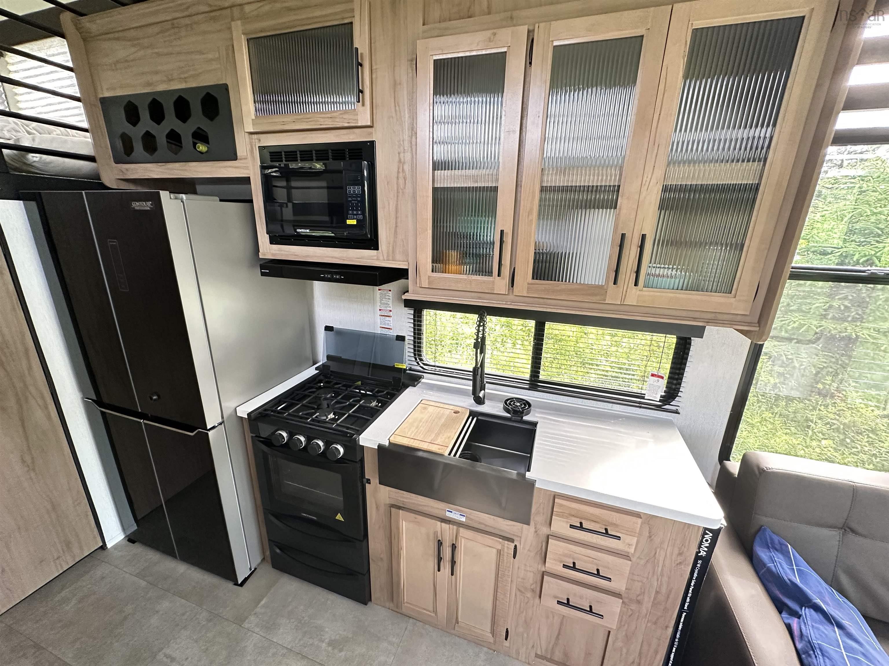View image 11