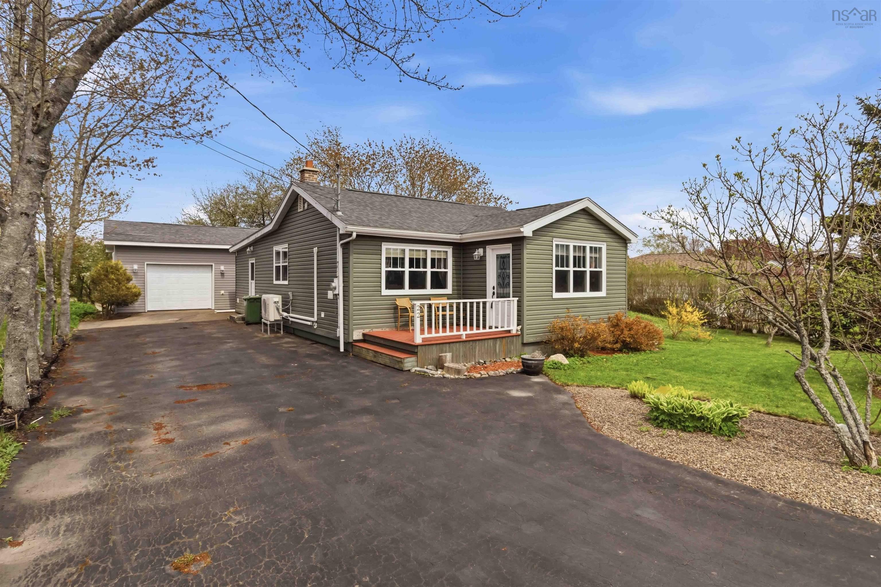 Thumbnail image for 22 Pine Grove Drive MLS<sup>®</sup> 202611565