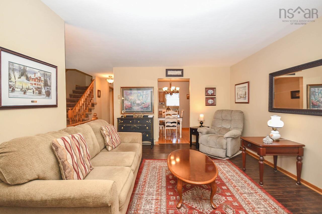 View image 9