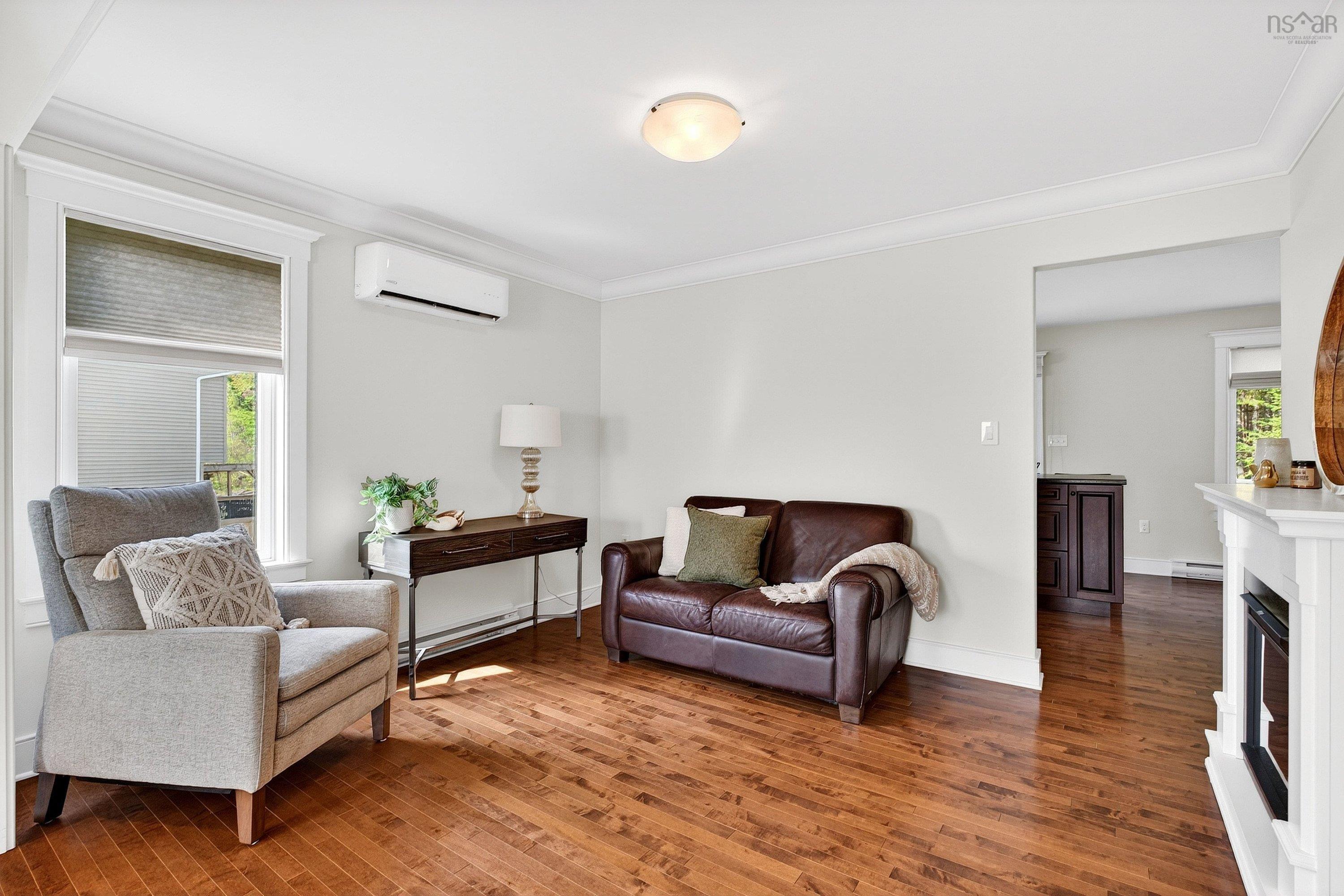 View image 11
